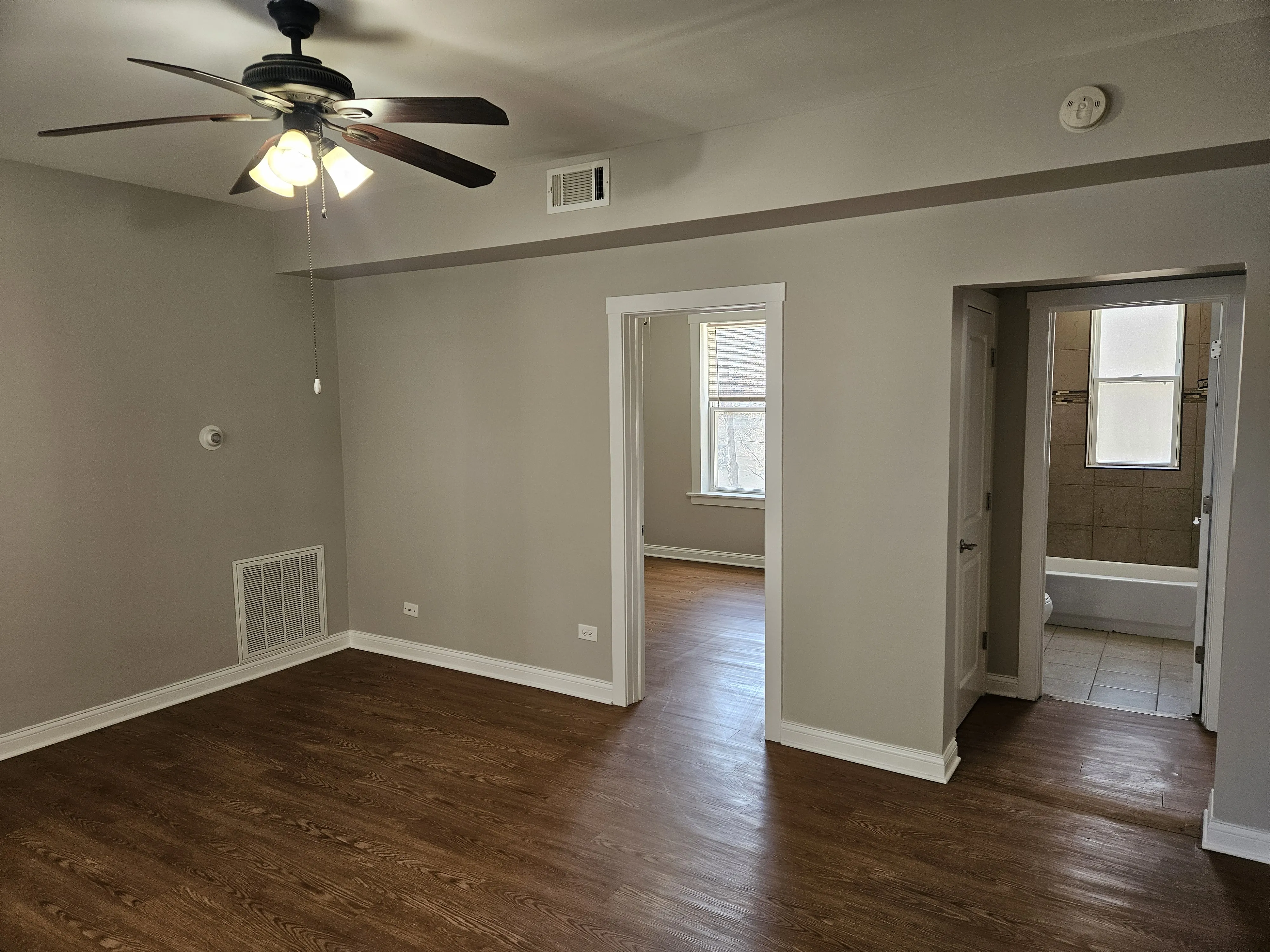 2635 W THOMAS ST 60622-2635-37 W THOMAS-unit#2-W-Chicago-IL