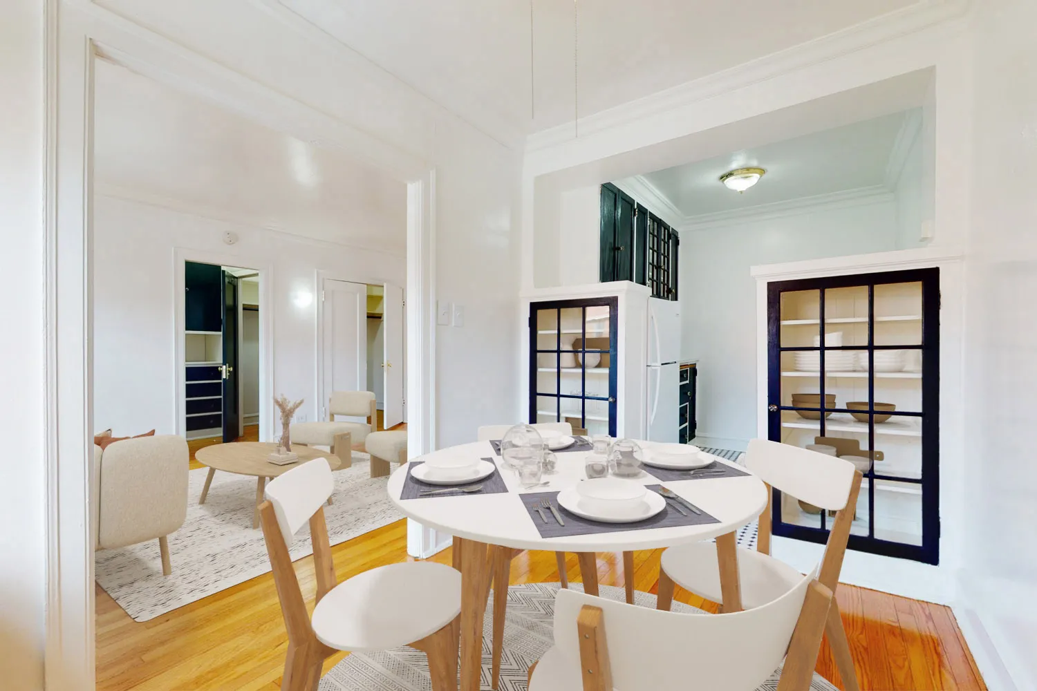 5501 S Cornell Ave   60637 60637-5501 S Cornell-Chicago-IL