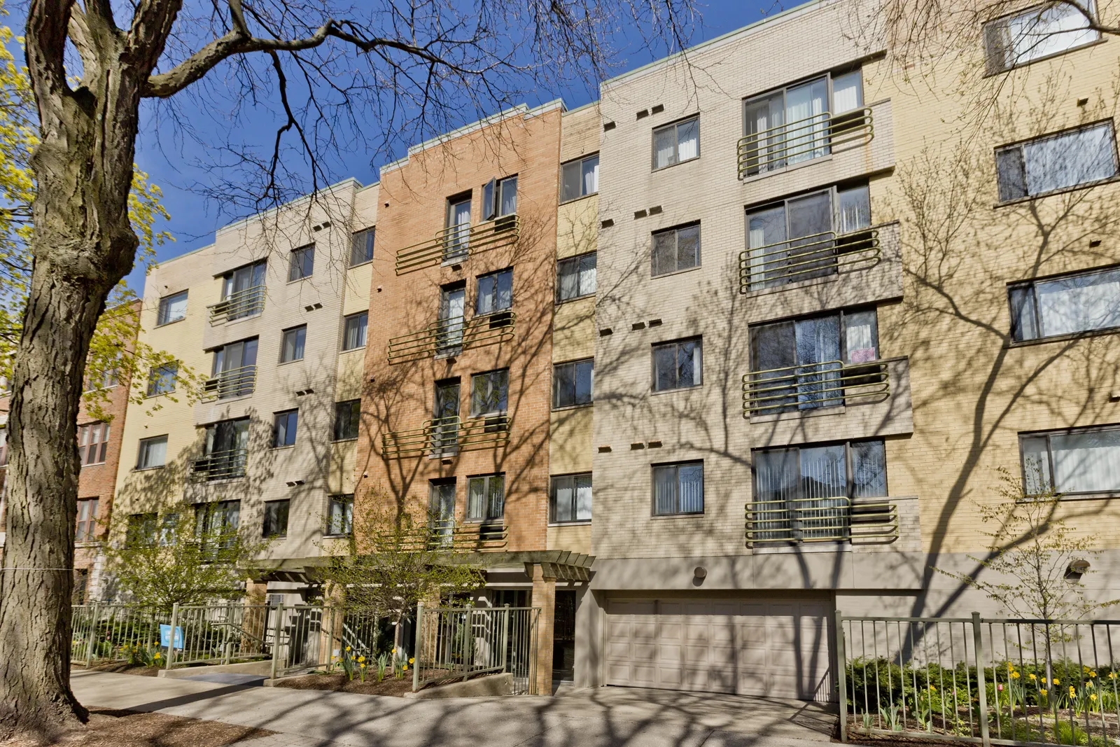 5423 N. Winthrop Ave 60640-Winthrop Station Apartments-unit#411-Chicago-IL