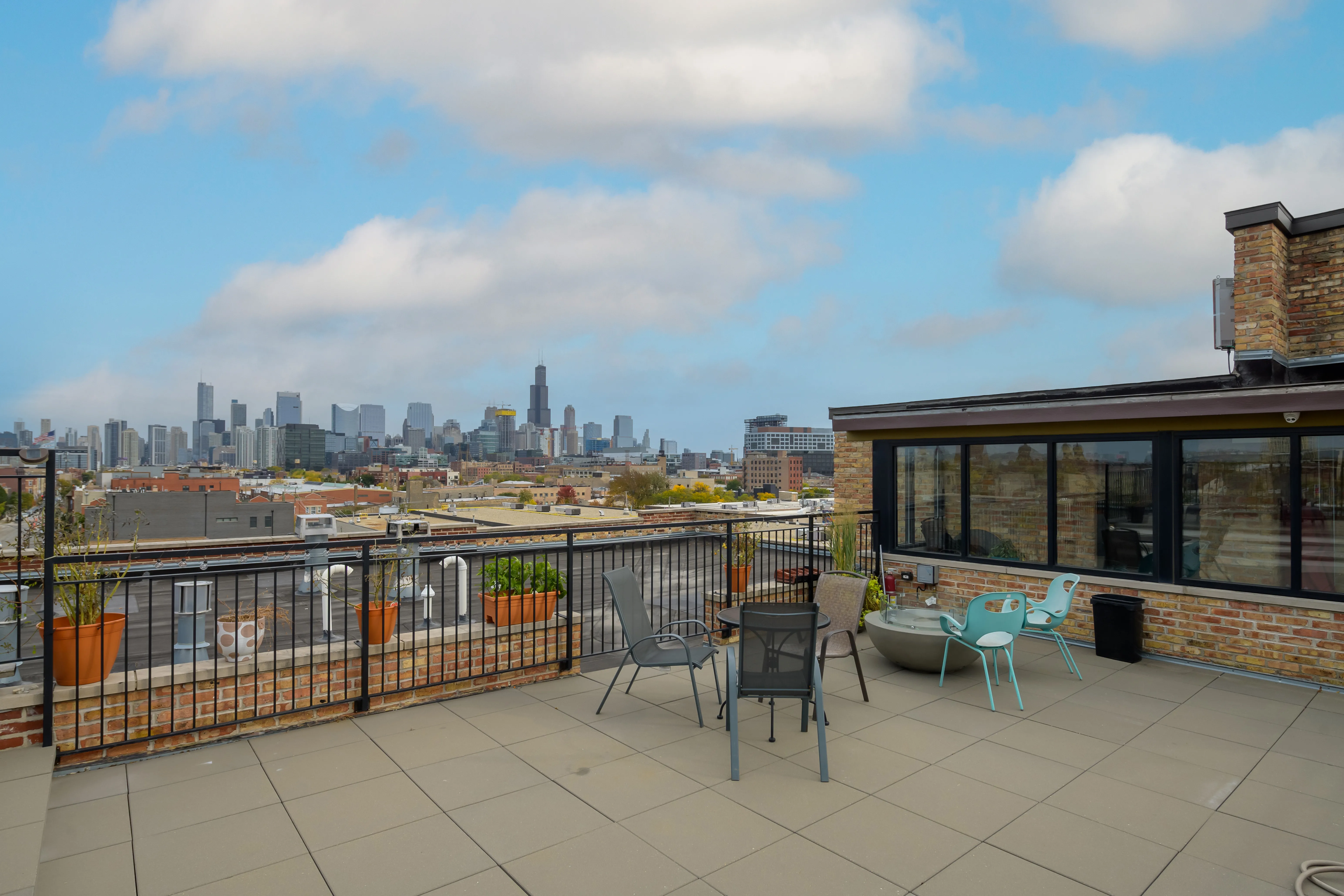 464 N ASHLAND AVE 60622-unit#2D-Chicago-IL