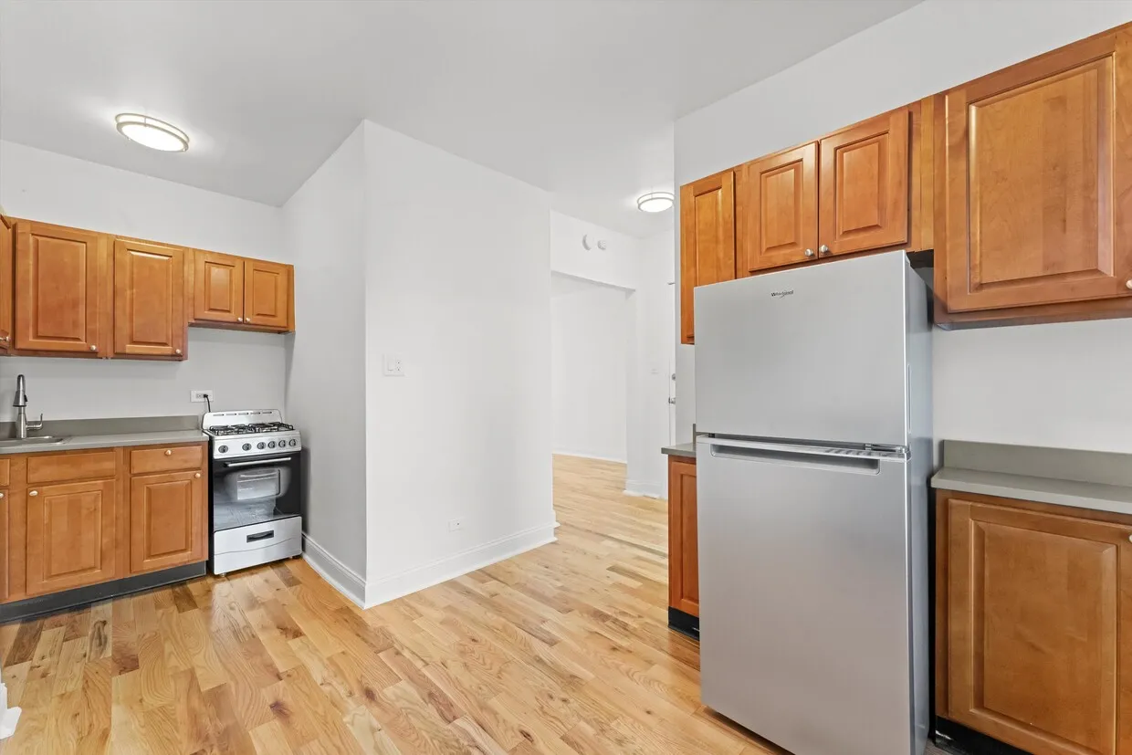 1716 W North Shore Ave   60626 60626-The Onyx on North Shore-Chicago-IL