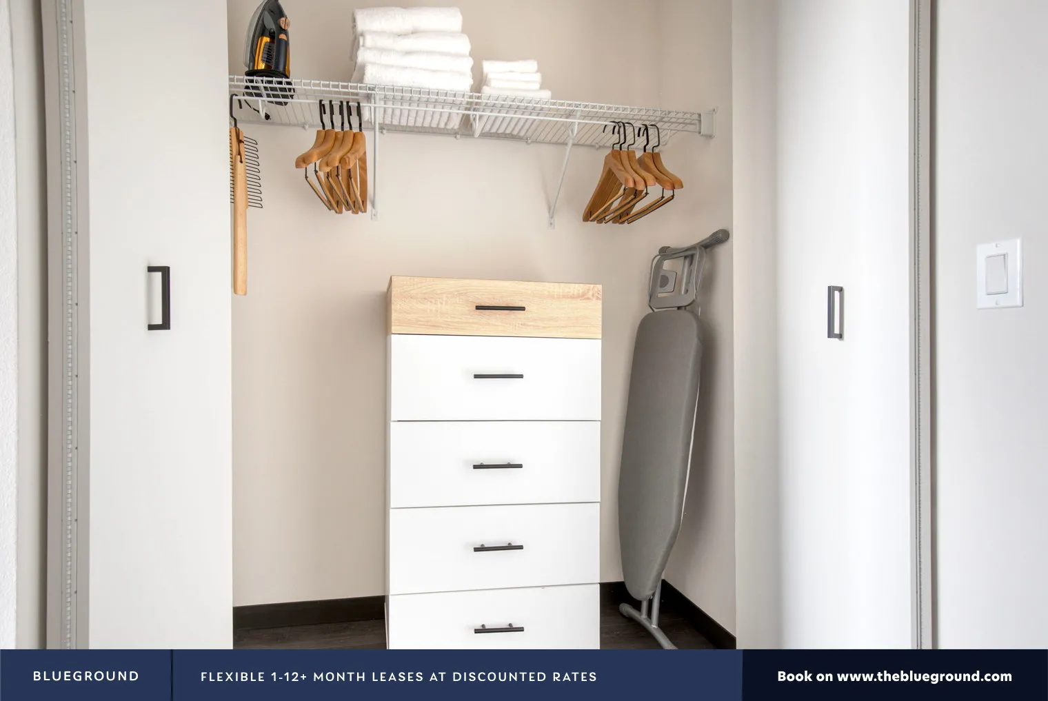 150 N Ashland Ave 60607 60607-The Thompson-unit#ID1059-Chicago-IL