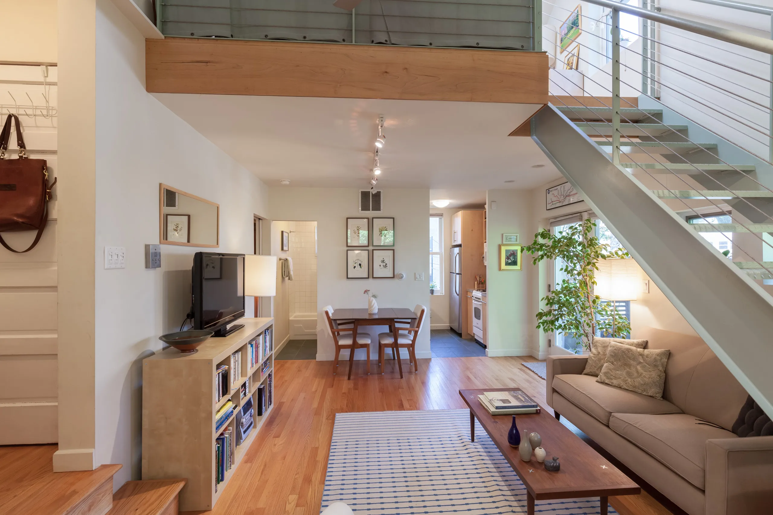 1511 N Wicker Park Ave   60622 60622-unit#2R-Chicago-IL