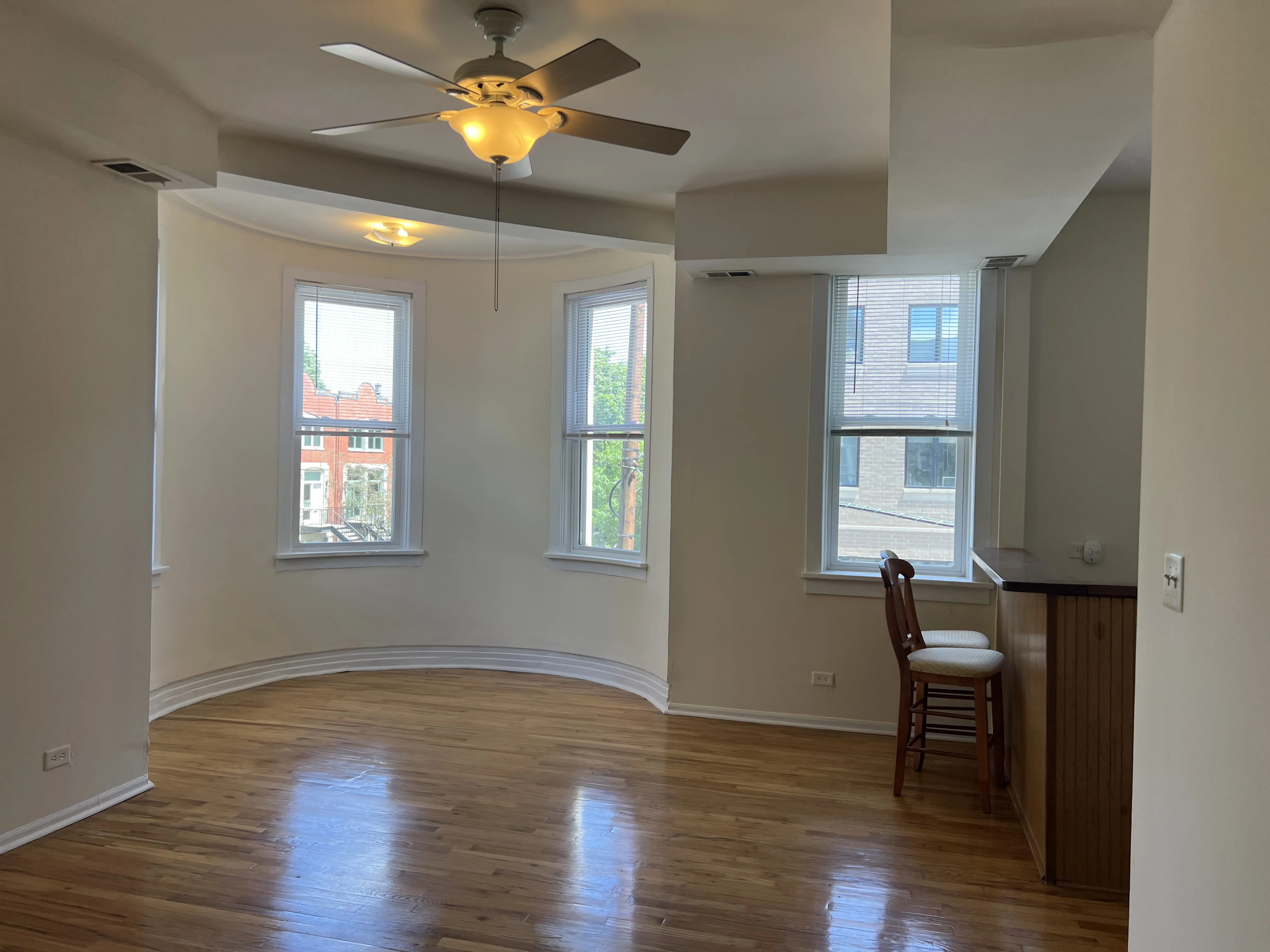 2558 N Southport Ave   60614 60614-unit#2-Chicago-IL