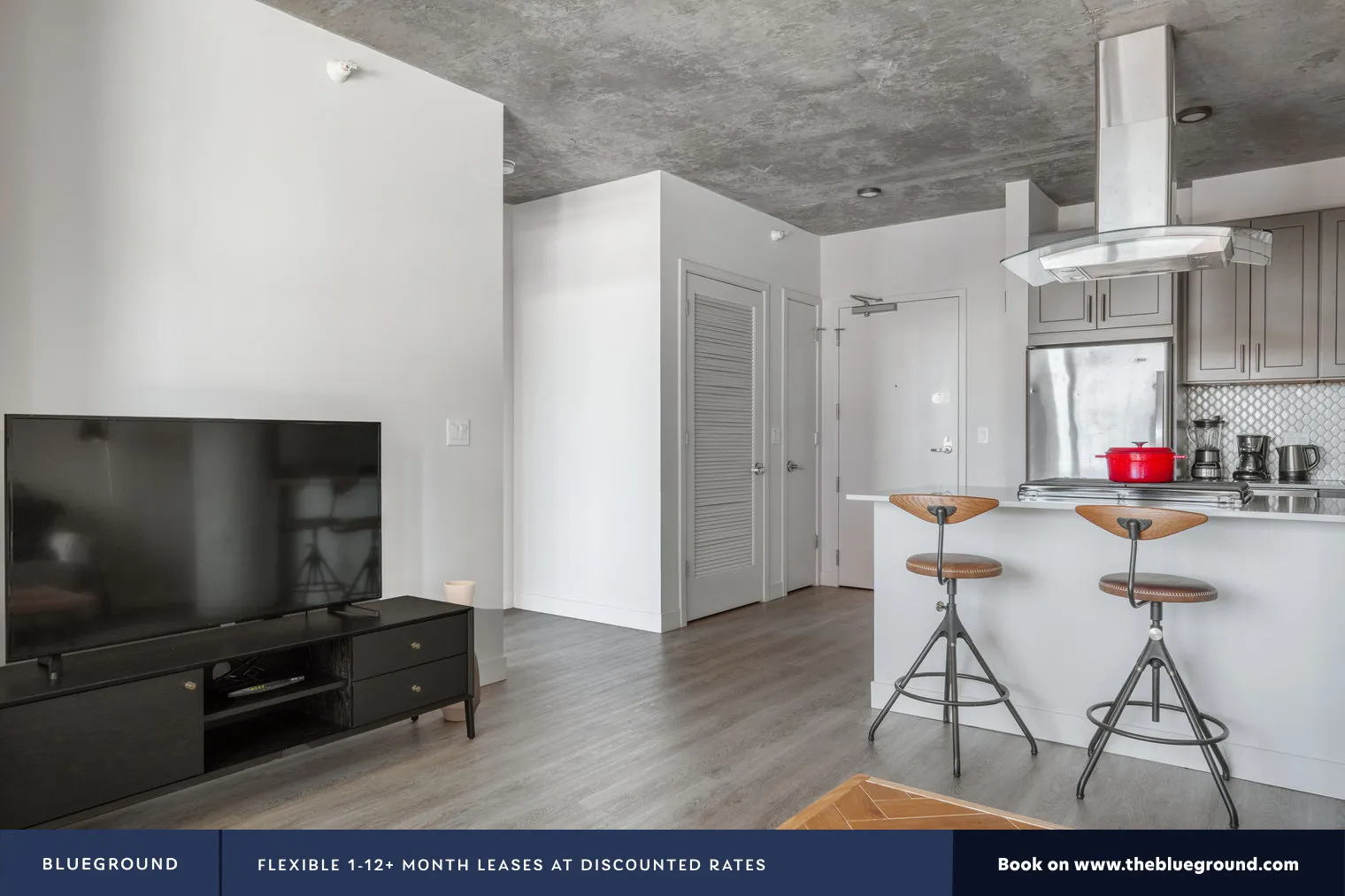 450 W Belmont Ave   60657 60657- Four50-unit#ID983-Chicago-IL