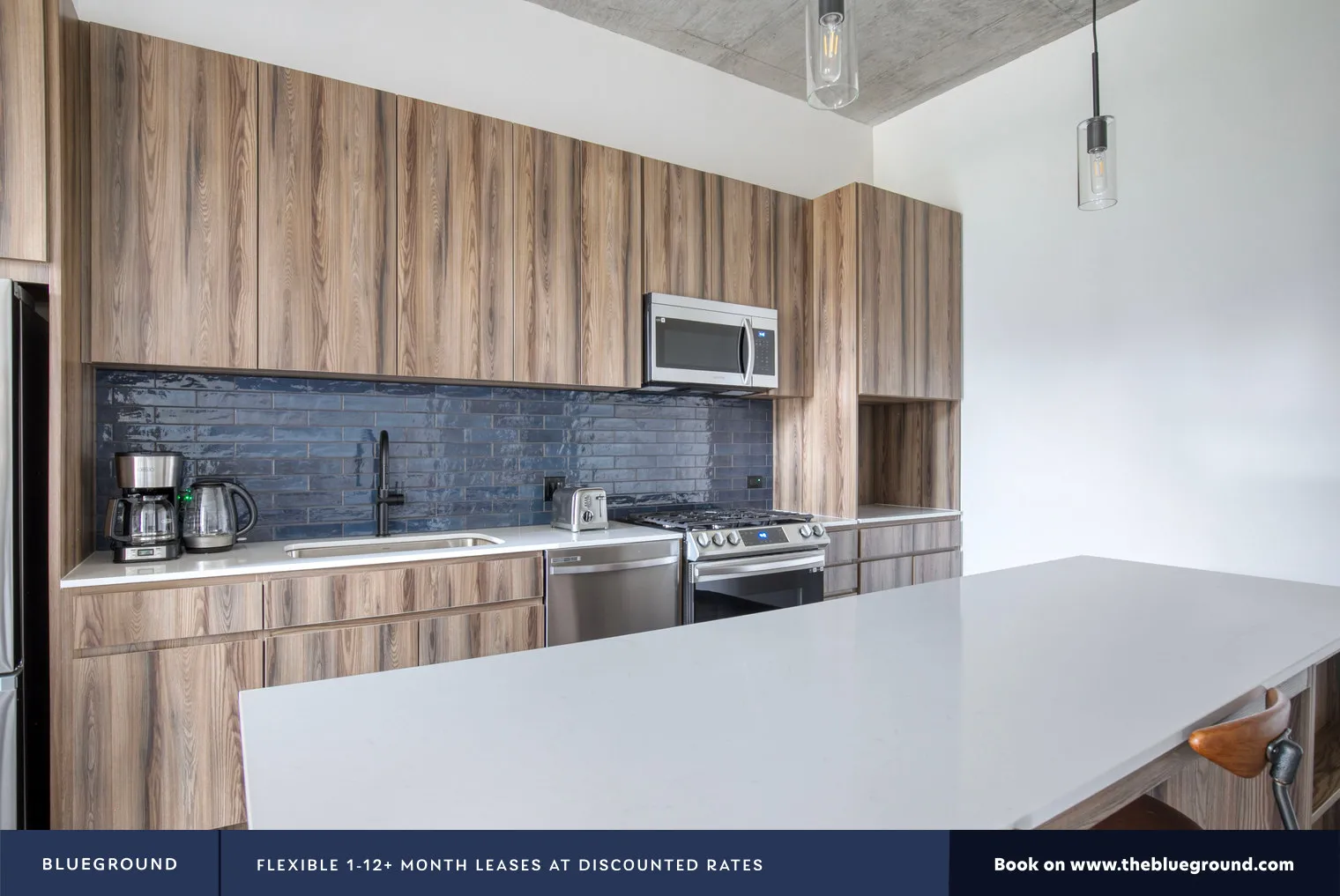 150 N Ashland Ave   60607 60607-The Thompson-unit#ID1061-Chicago-IL