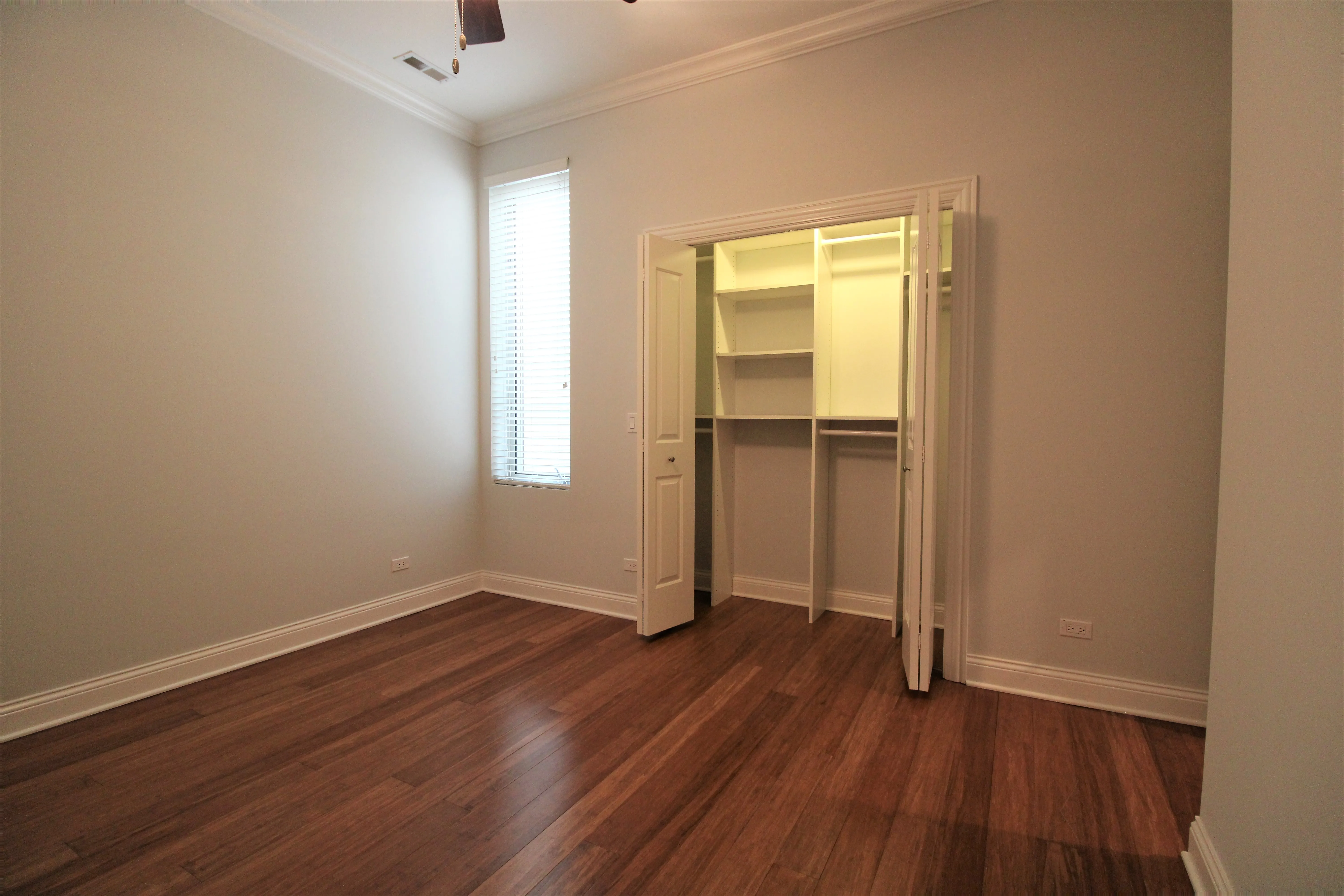 luxury kitchen at Warren Ashland Place Apartments in the West Loop Chicago