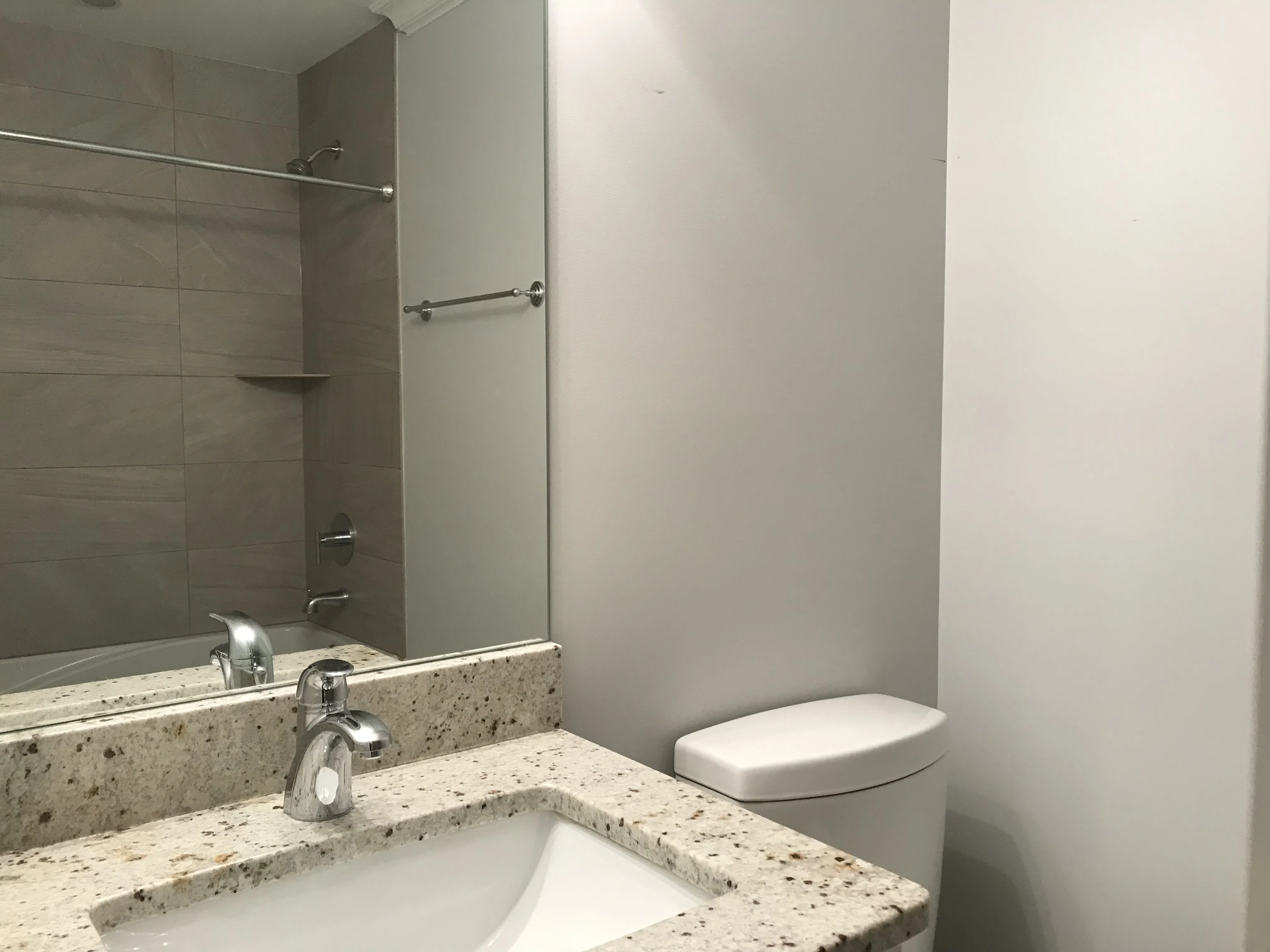 luxury kitchen at Warren Ashland Place Apartments in the West Loop Chicago