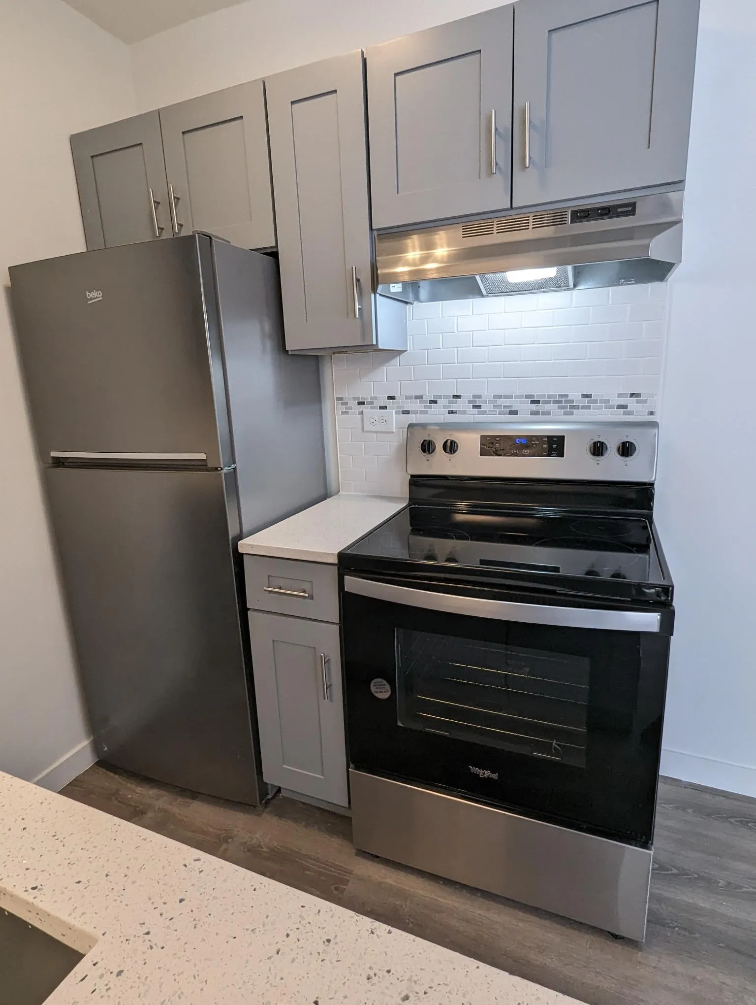 5726 N Winthrop Ave   60660 60660-unit#406-Chicago-IL