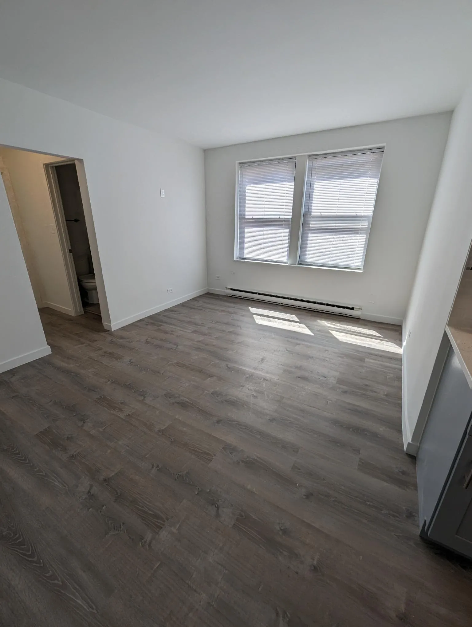 5726 N Winthrop Ave   60660 60660-unit#406-Chicago-IL