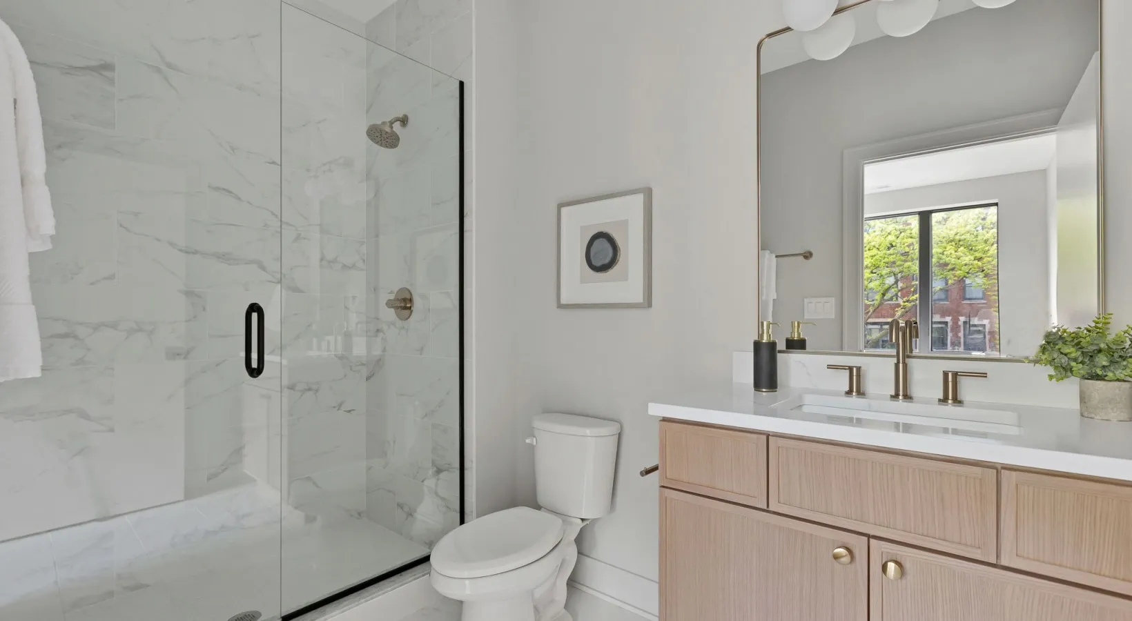 4102 N Sheridan Rd   60613 60613-Adobe 4102-Chicago-IL