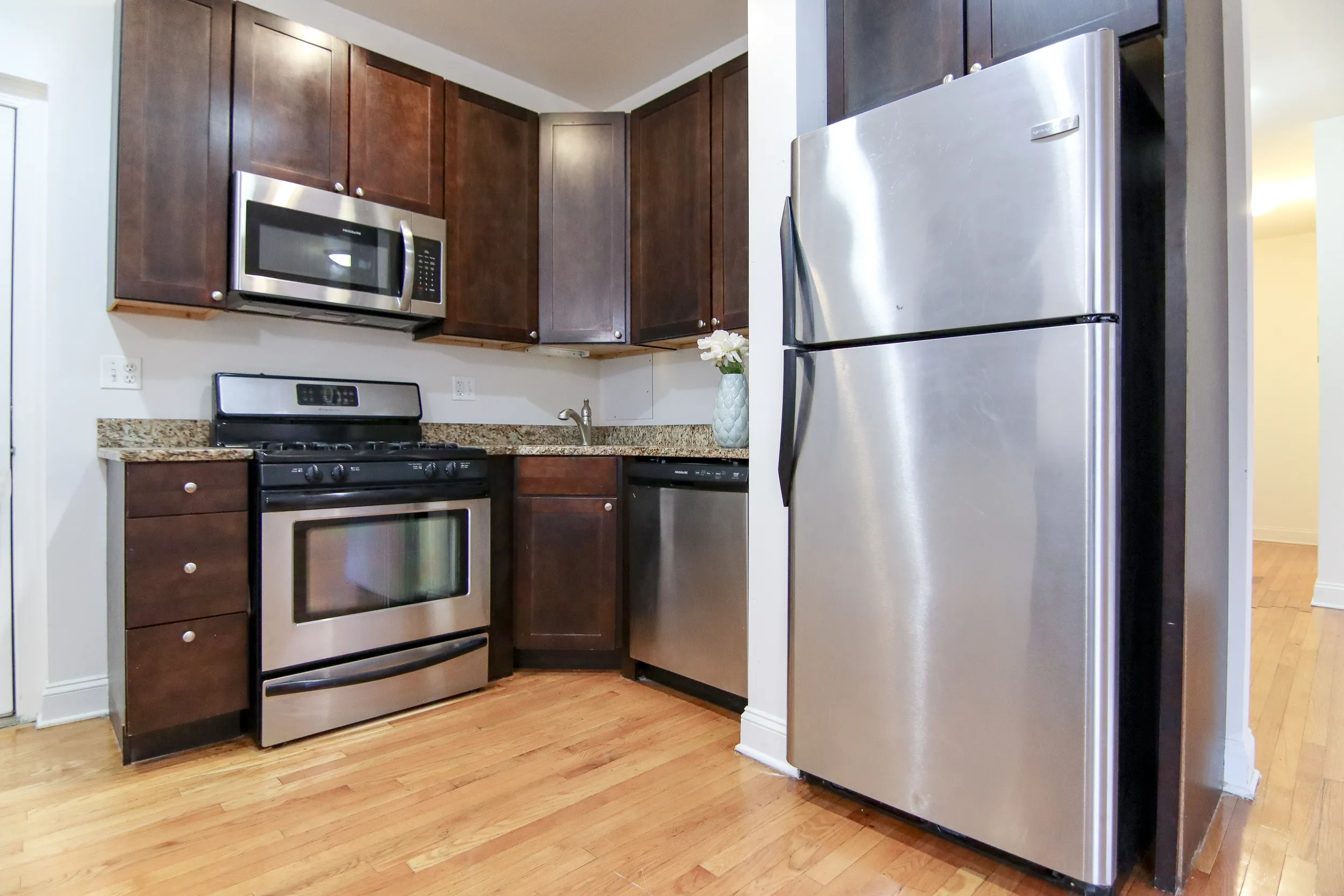 7340 N Hoyne Ave   60645 60645-The Onyx on Hoyne-Chicago-IL