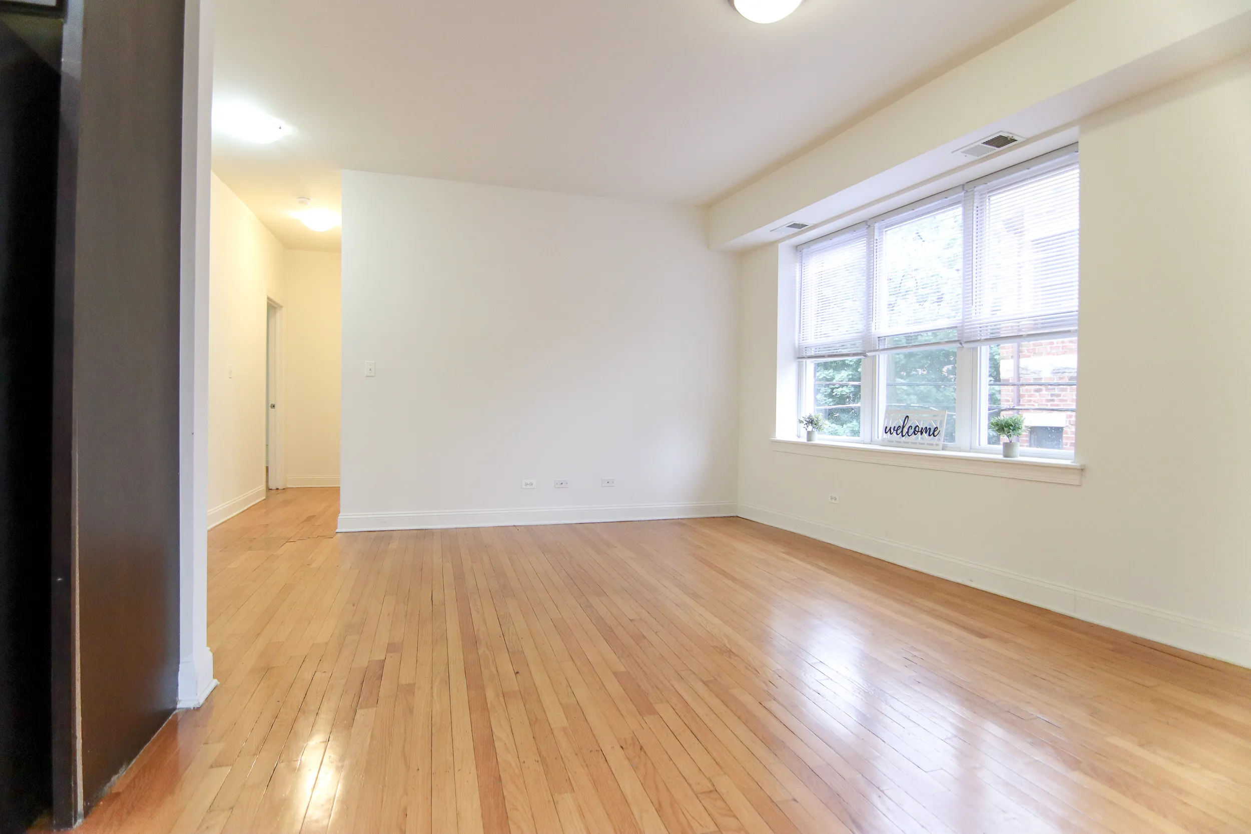 7340 N Hoyne Ave 60645 60645-The Onyx on Hoyne-Chicago-IL
