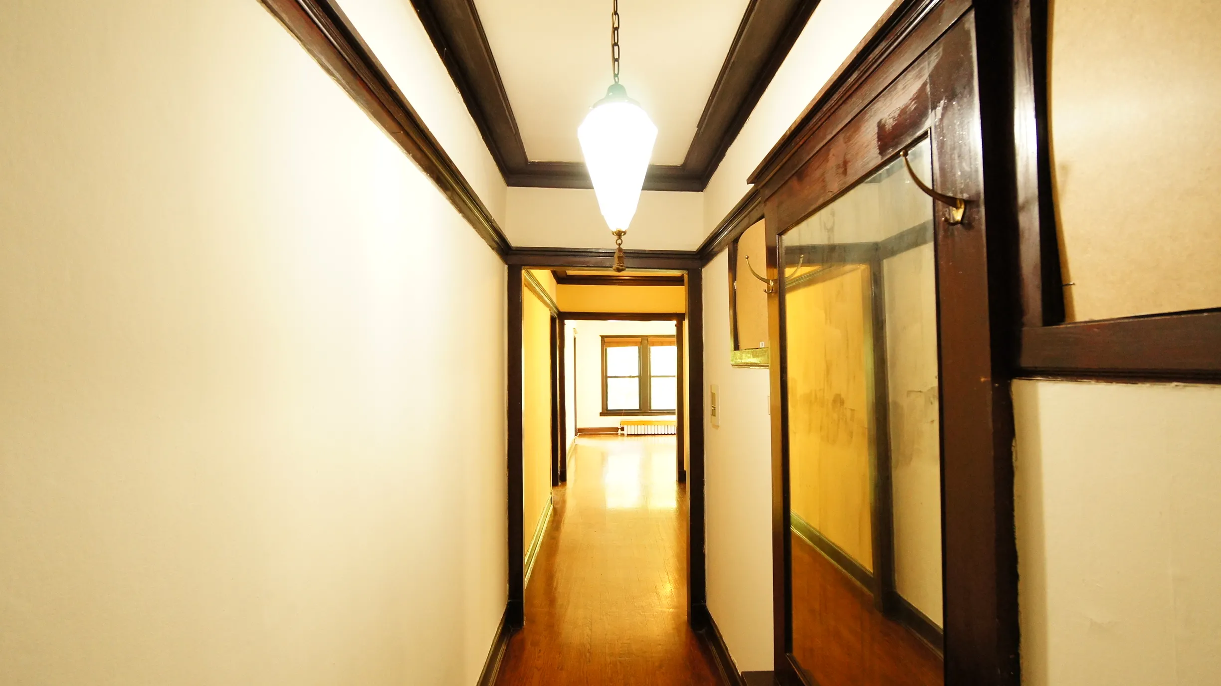 2418 N Sawyer Ave 60647 60647-unit#2E-Chicago-IL