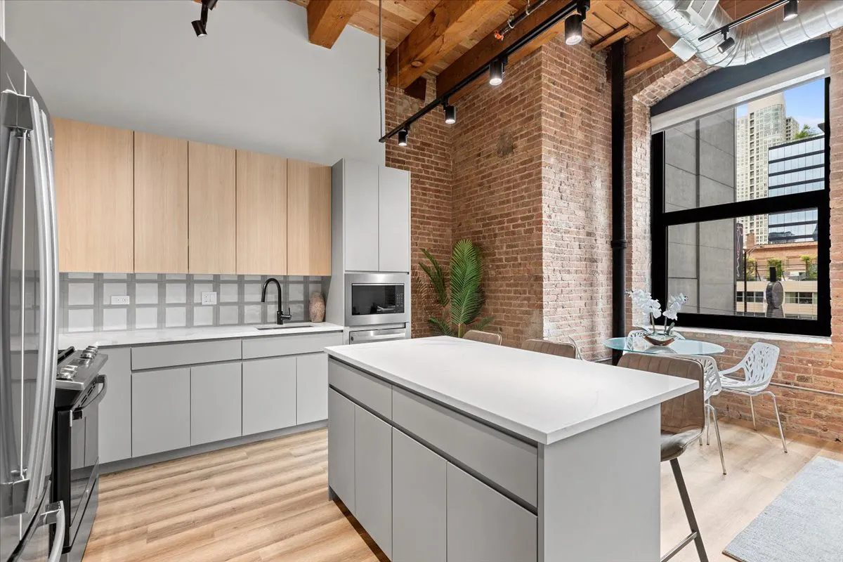 153 W Ohio St   60654 60654-Paper Box Lofts-Chicago-IL