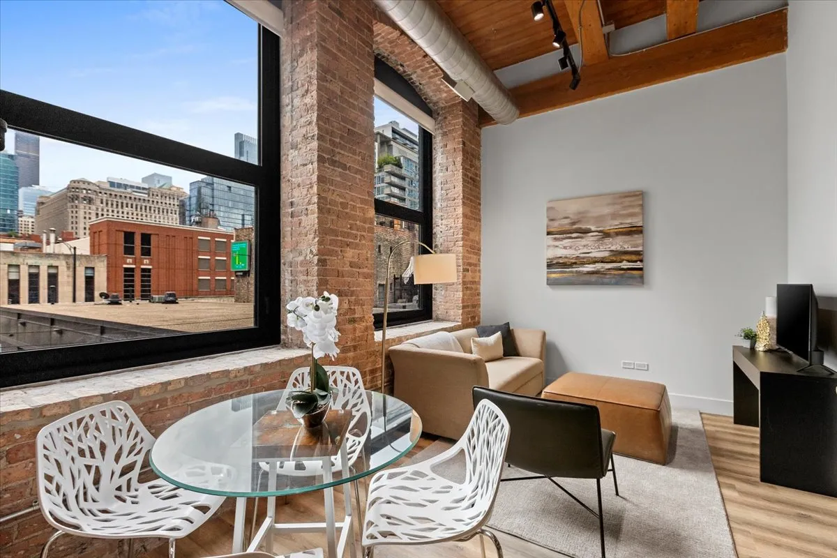 153 W Ohio St   60654 60654-Paper Box Lofts-Chicago-IL