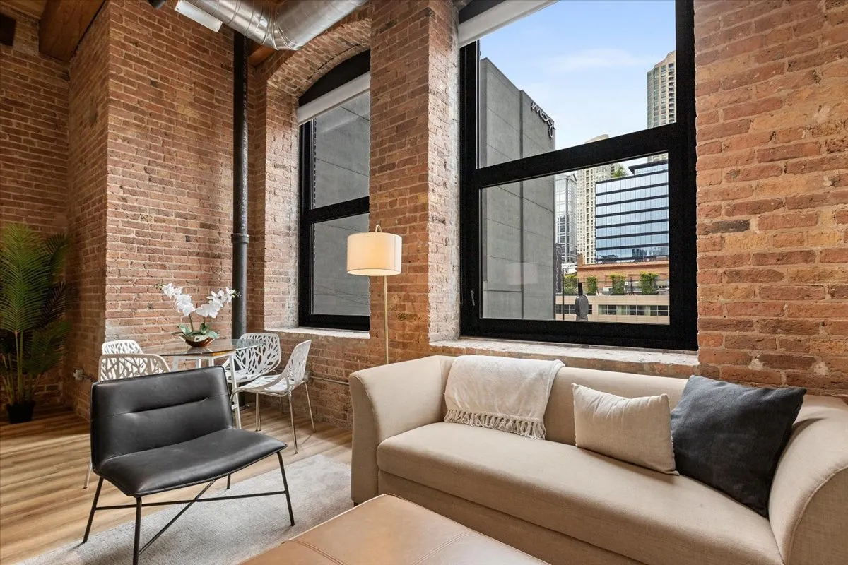 153 W Ohio St   60654 60654-Paper Box Lofts-Chicago-IL