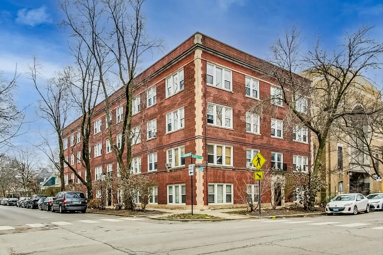 1435 W PRATT BLVD 60626-unit#2-Chicago-IL
