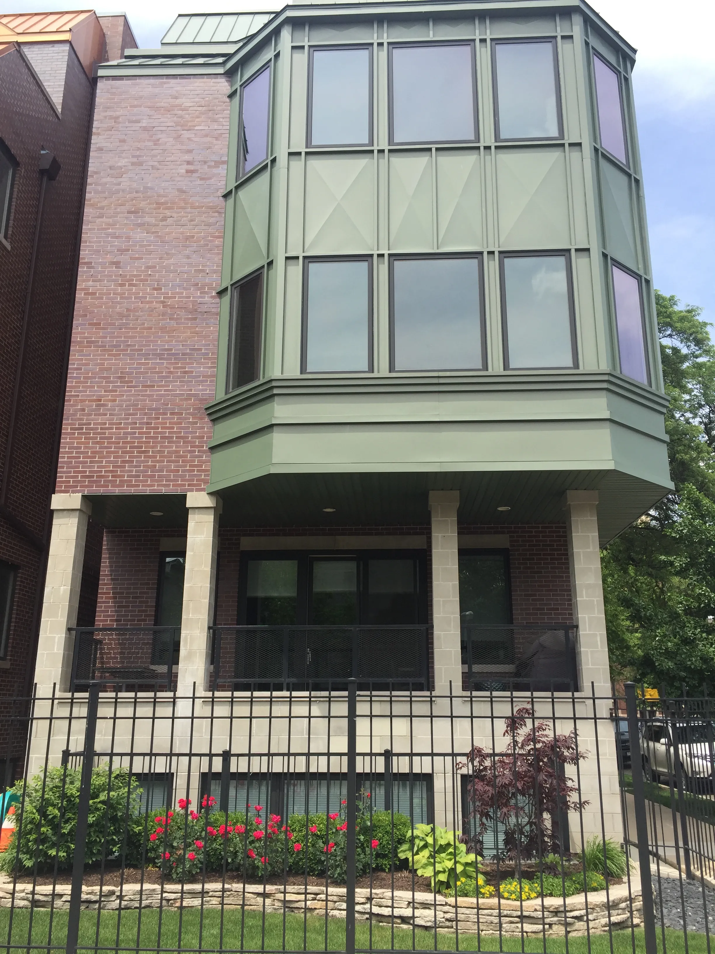 Noble Square Condos For Rent 3 Bedroom, 2.5 Bathroom At 1500 W Huron