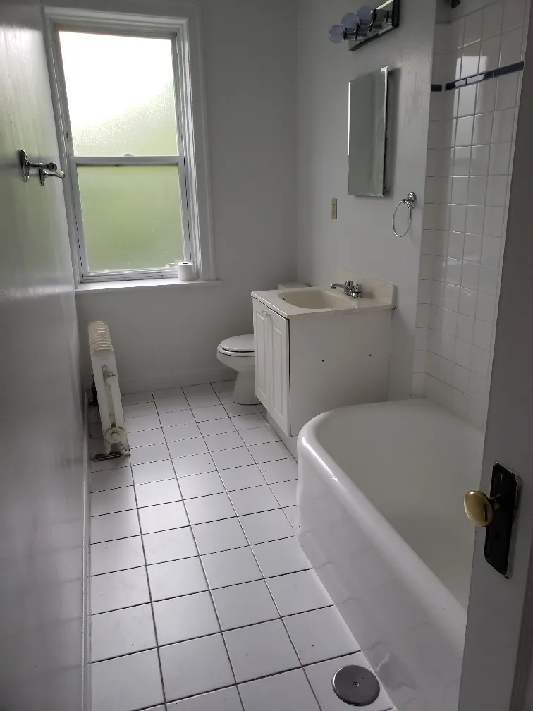 1435 W PRATT BLVD 60626-unit#2-Chicago-IL