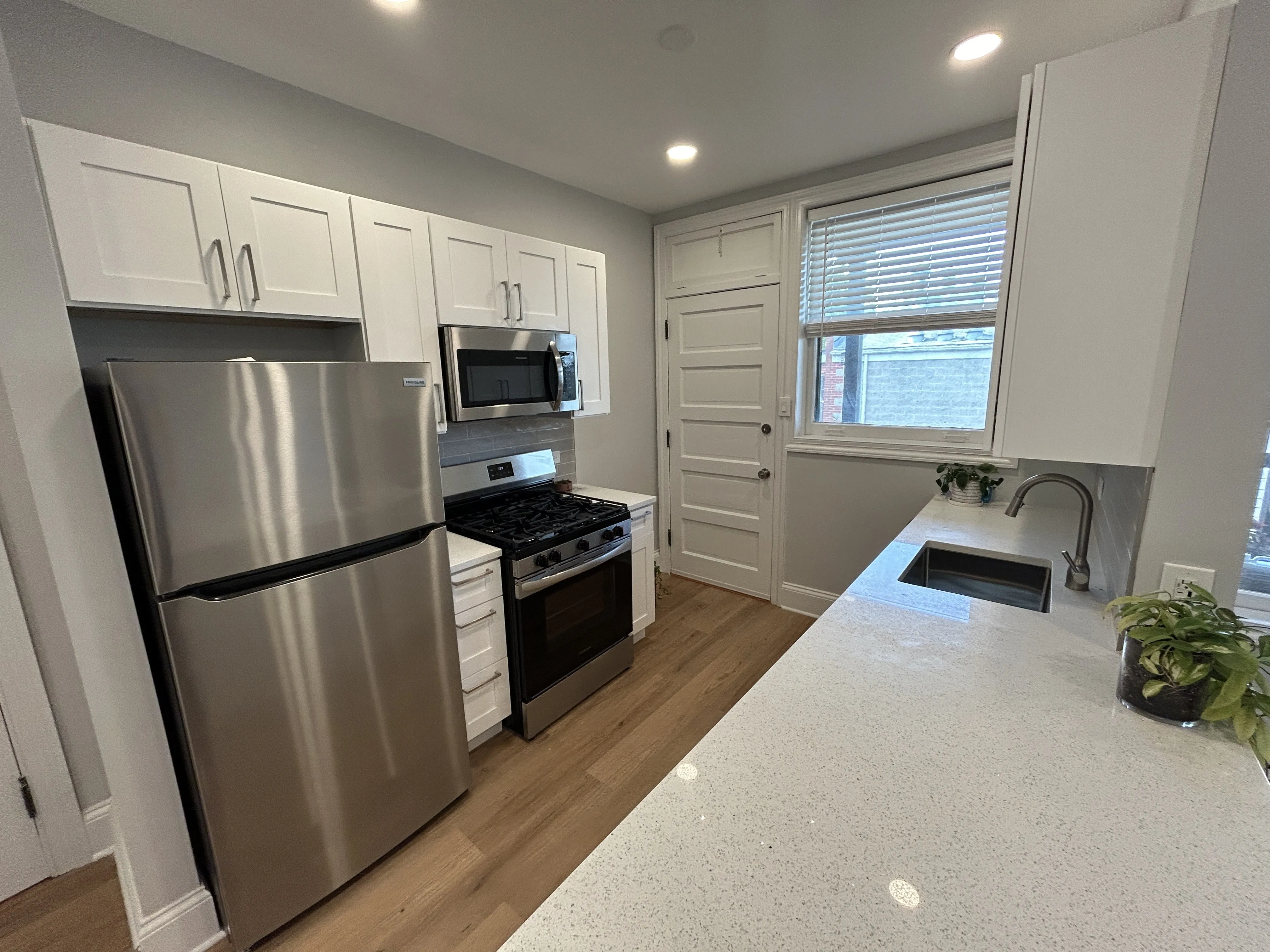1303 W ROSCOE ST 60657-1301 -11 W. Roscoe-unit#02-Chicago-IL