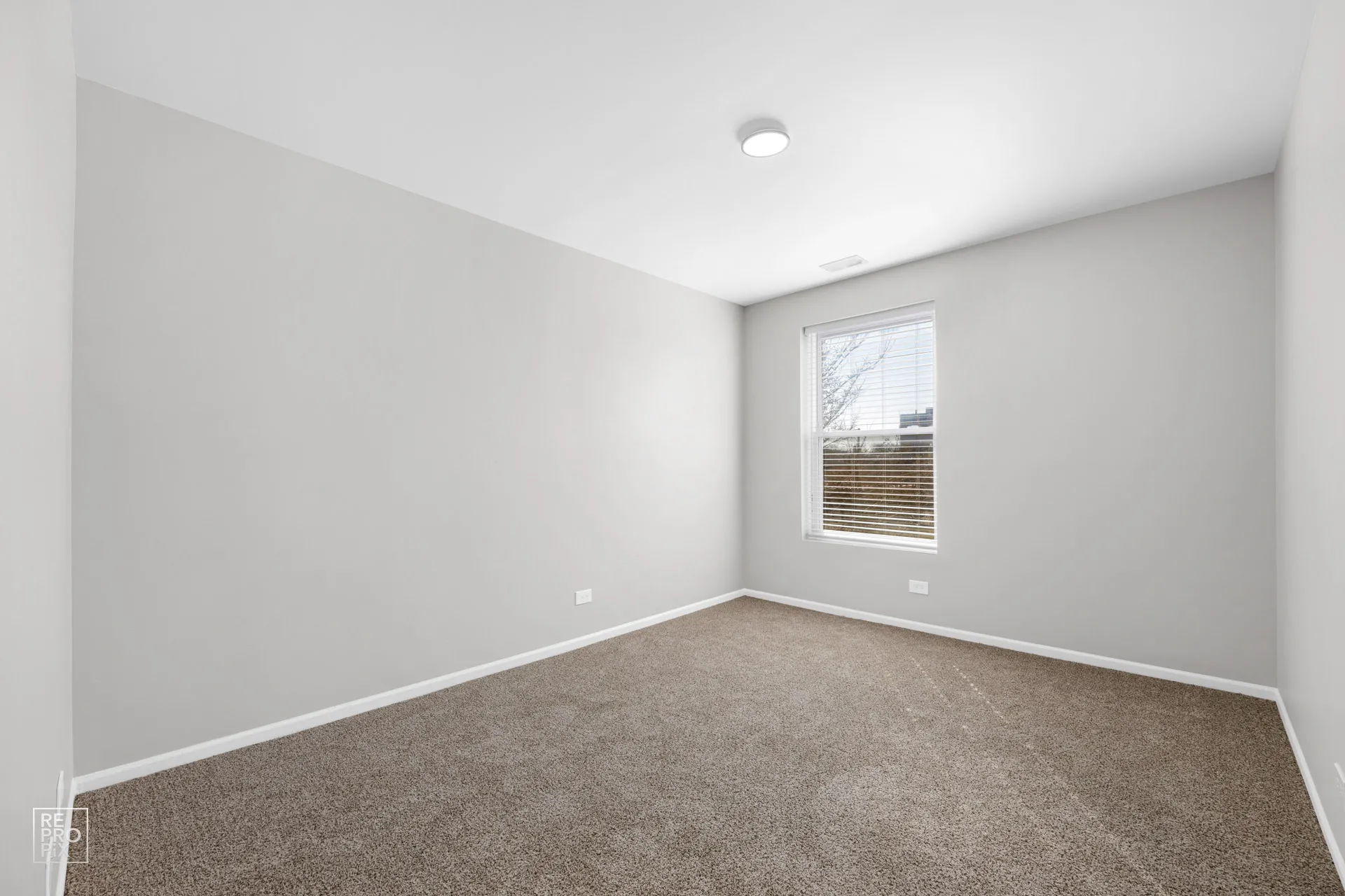 4853 S Prairie Ave 60615 60615-4853 S Prairie-Chicago-IL