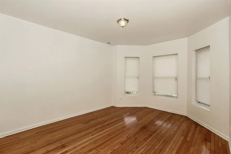 5718 S Wabash Ave 60637 60637-5718 S Wabash Ave-Chicago-IL