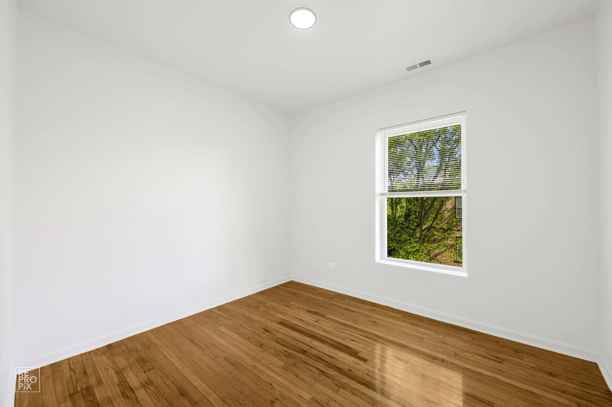 5718 S Wabash Ave 60637 60637-5718 S Wabash Ave-Chicago-IL