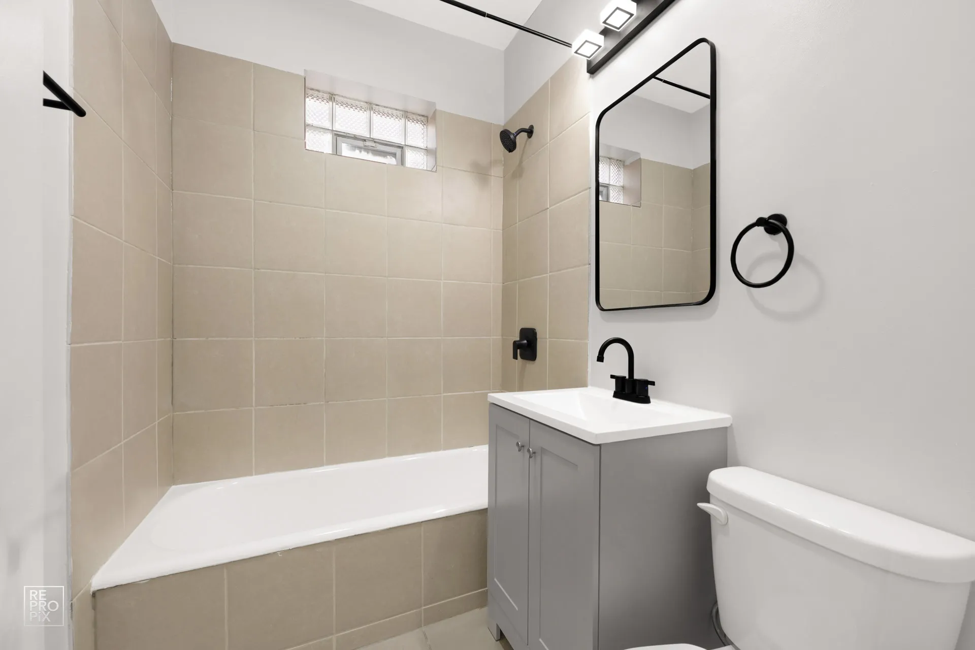 4720 S Drexel Blvd 60615 60615-4720 S Drexel Blvd-Chicago-IL