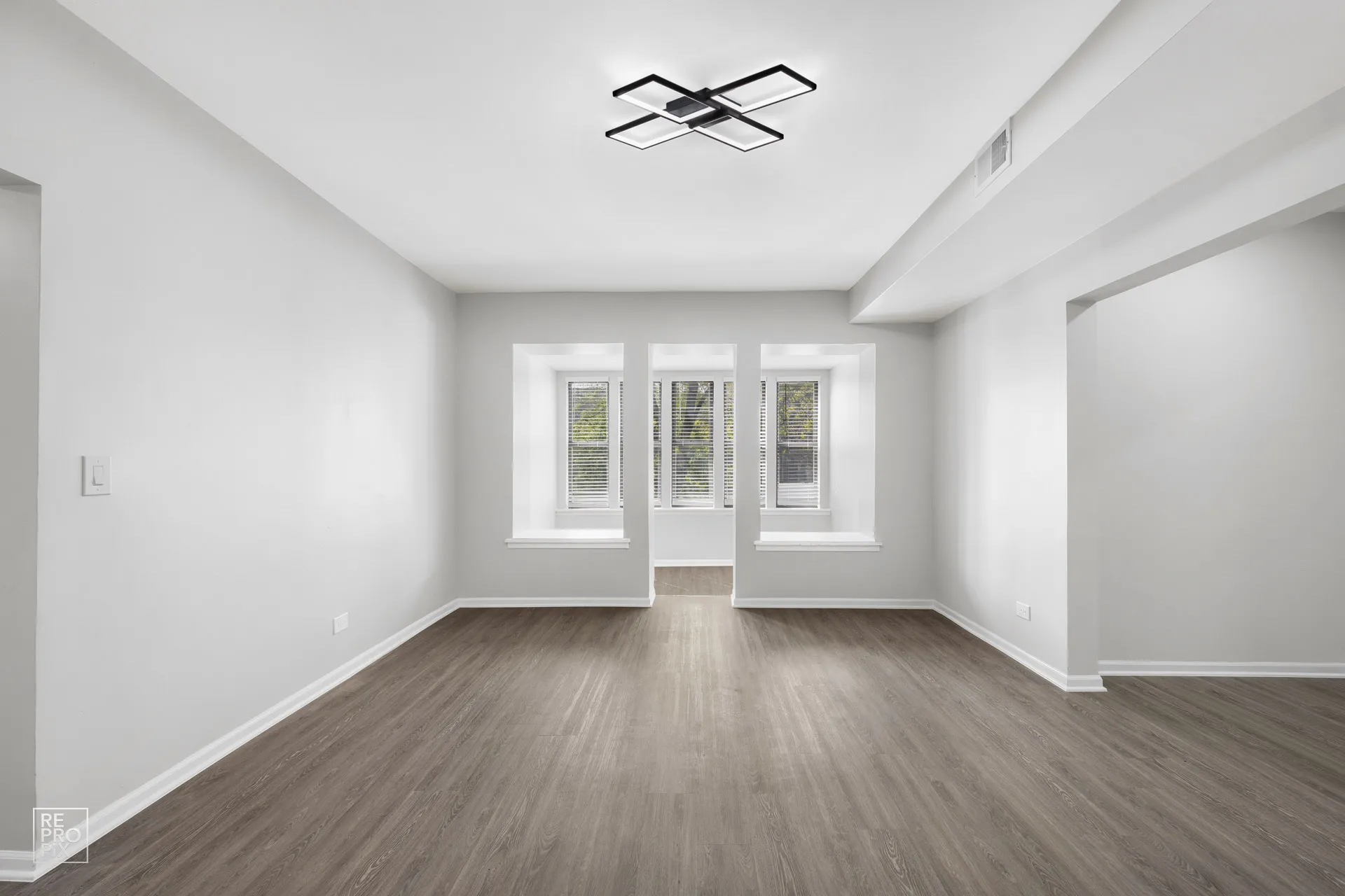 5047 S St Lawrence Ave   60615 60615-5047 S St Lawrence Ave-Chicago-IL