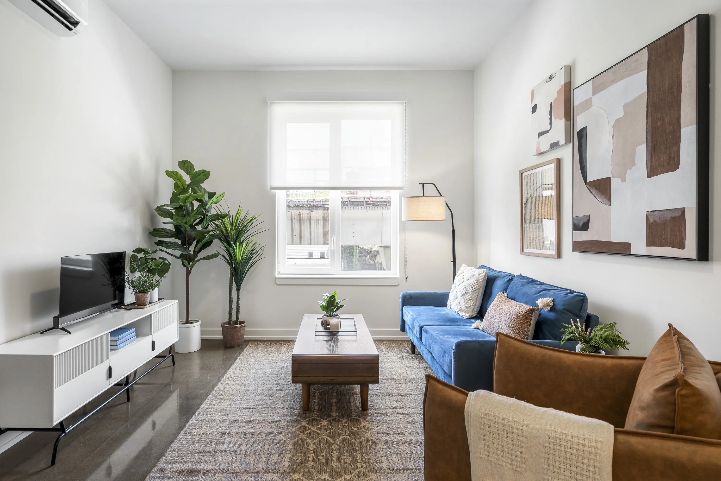 1135 W Winona St   60640 60640-The Sally-Chicago-IL