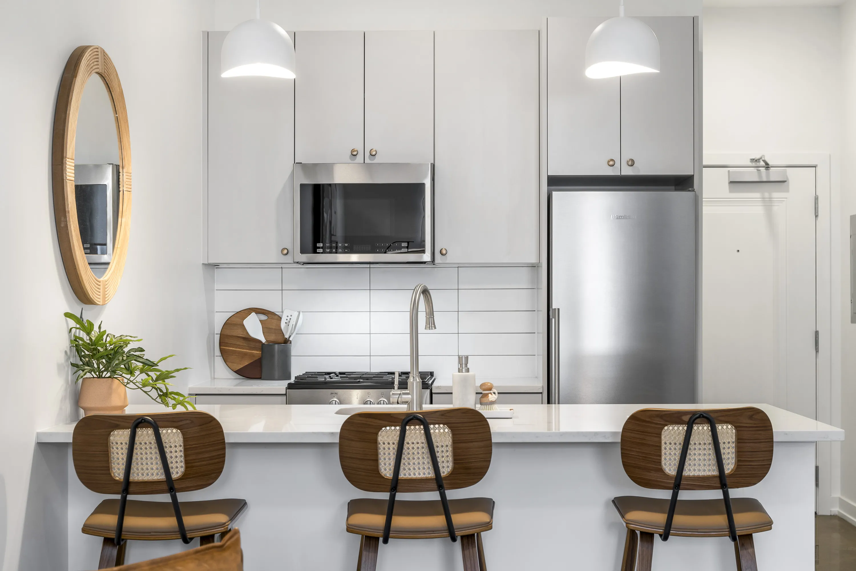 1135 W Winona St   60640 60640-The Sally-Chicago-IL