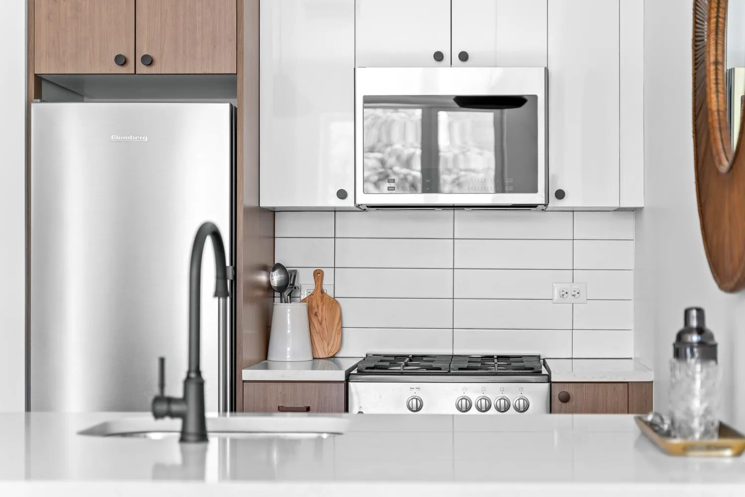 1135 W Winona St   60640 60640-The Sally-Chicago-IL