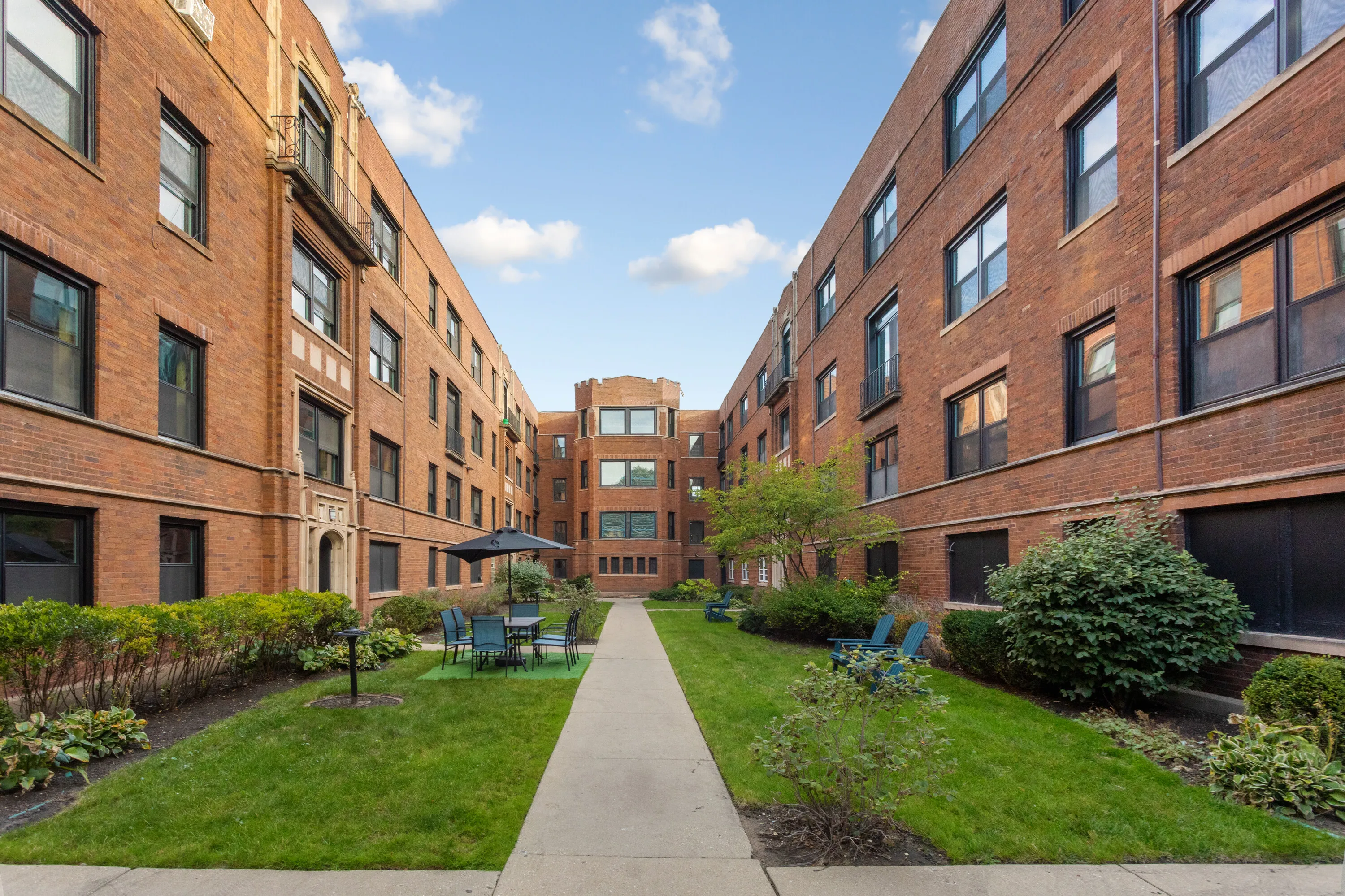 The Juneway Gardens Apartments