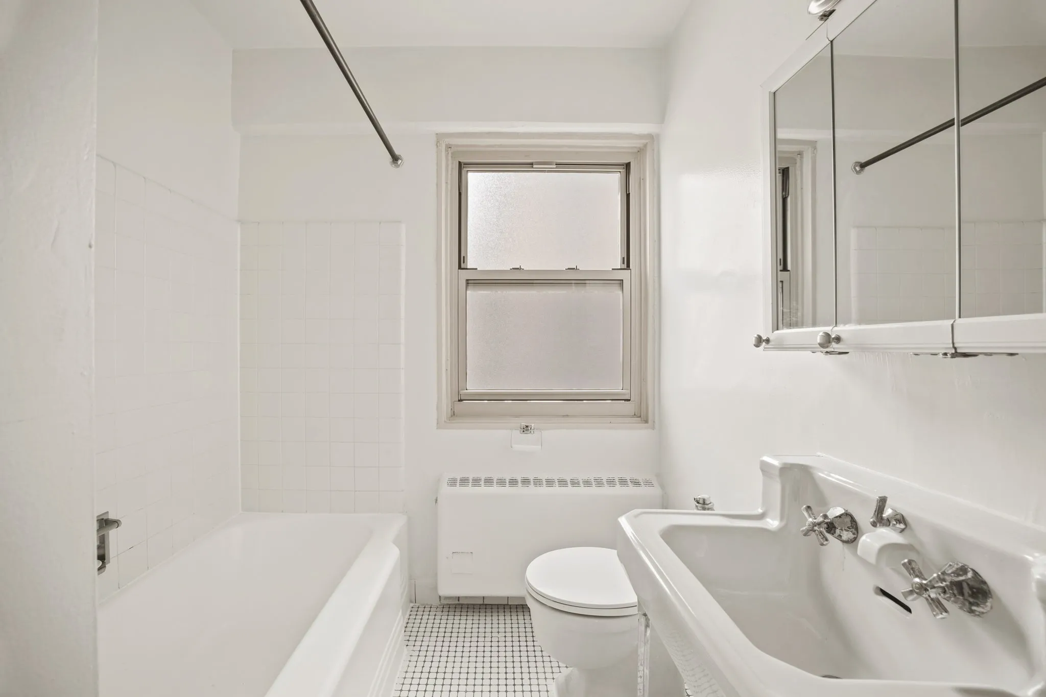 5630 N SHERIDAN RD 60660-Sheridan North Apartments-unit#A427-Chicago-IL