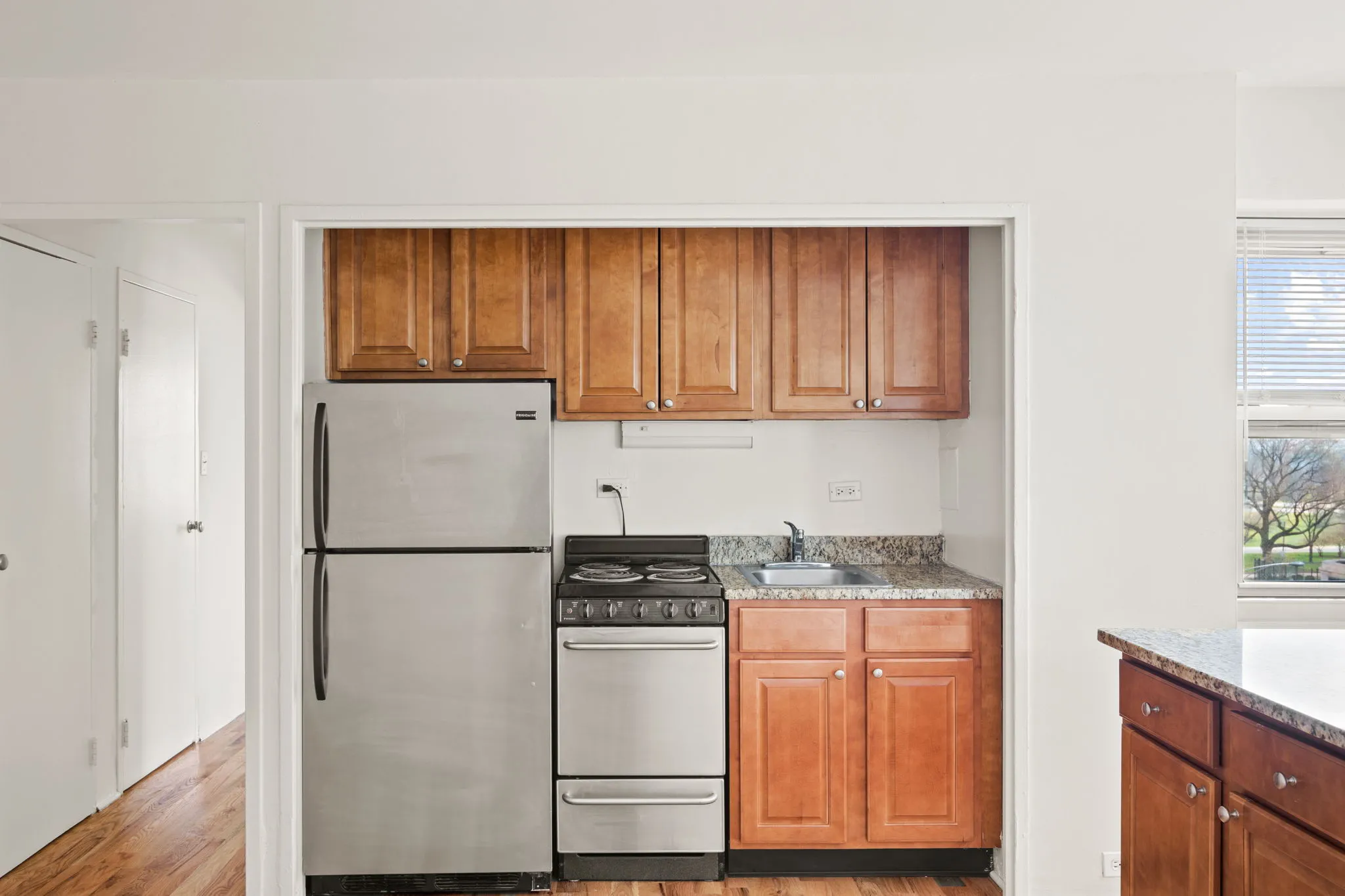 5630 N SHERIDAN RD 60660-Sheridan North Apartments-unit#A427-Chicago-IL