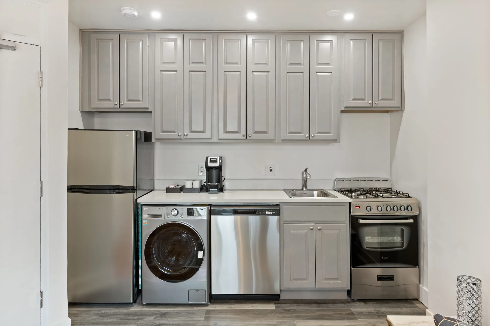 1100 N LASALLE ST 60610-LaSalle Apts-unit#Apt1-Chicago-IL