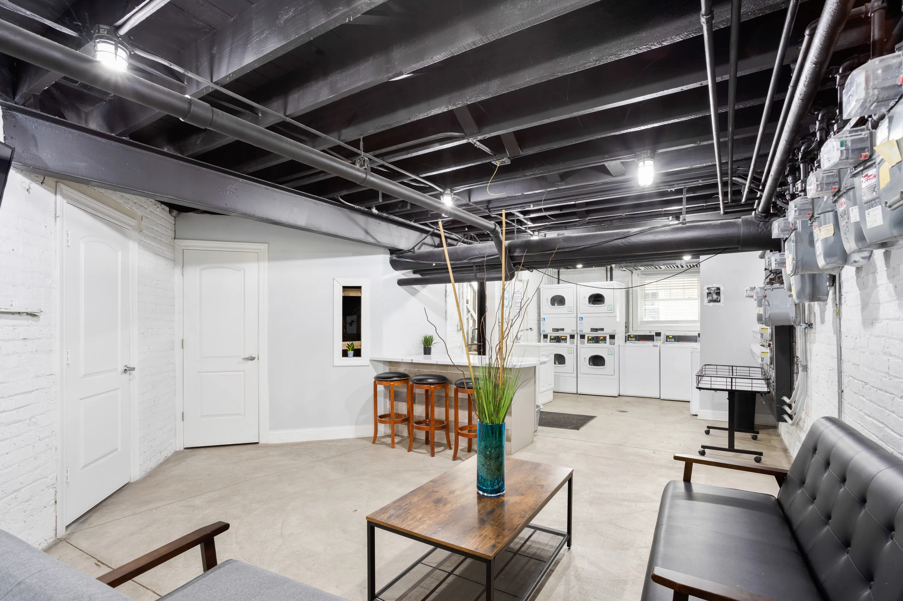 Edgewater Gardens Apartments