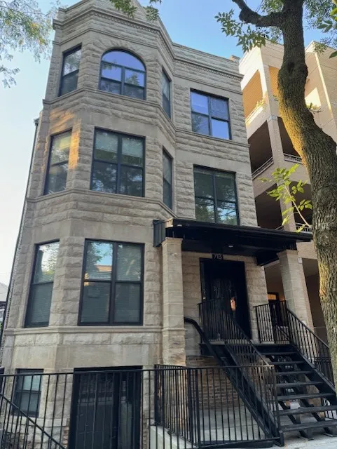 715 W Aldine Ave 60657 60657-unit#3-Chicago-IL