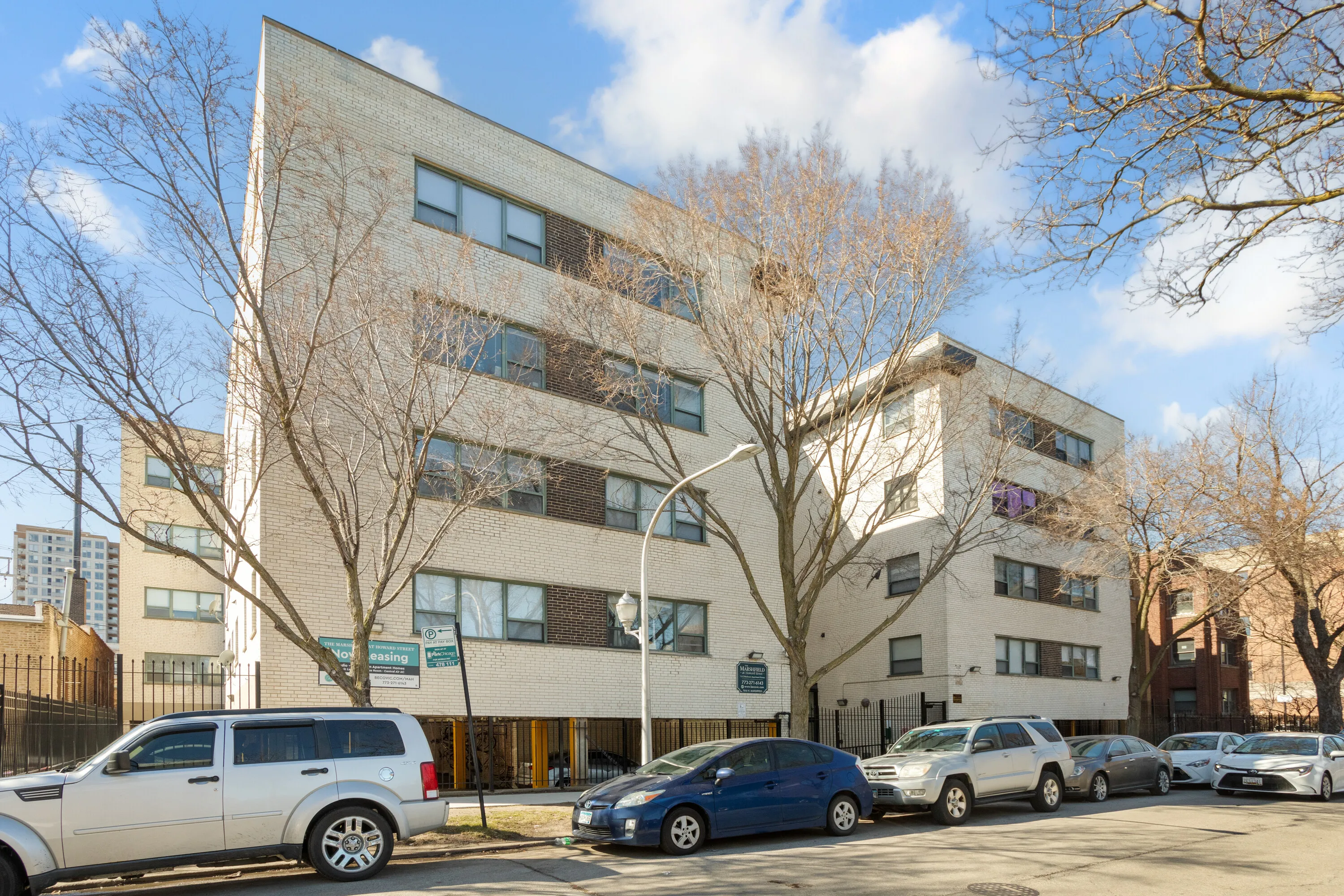7616 N MARSHFIELD AVE 60626-The Marshfield on Howard-Chicago-IL