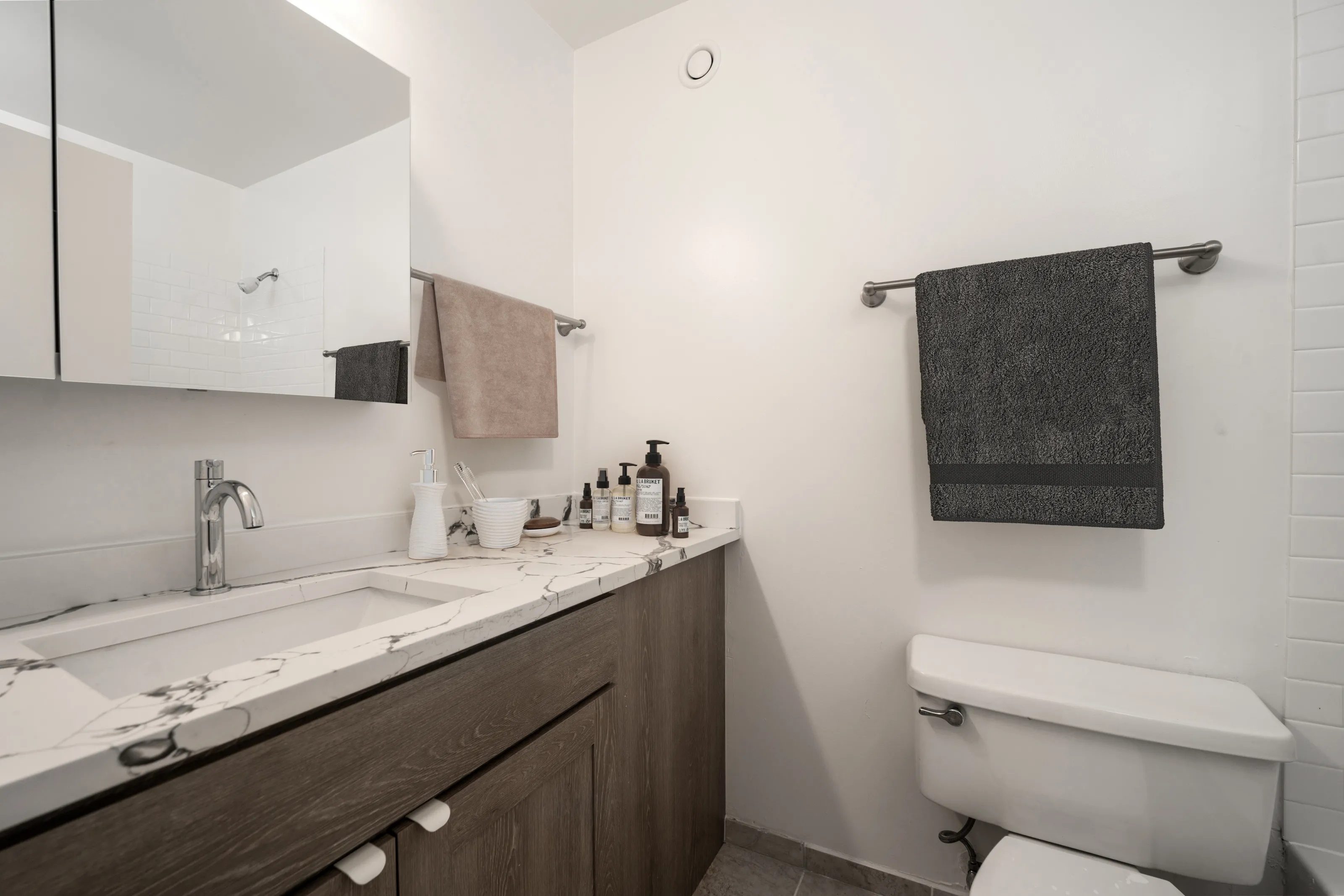 1133 North Dearborn Apartments