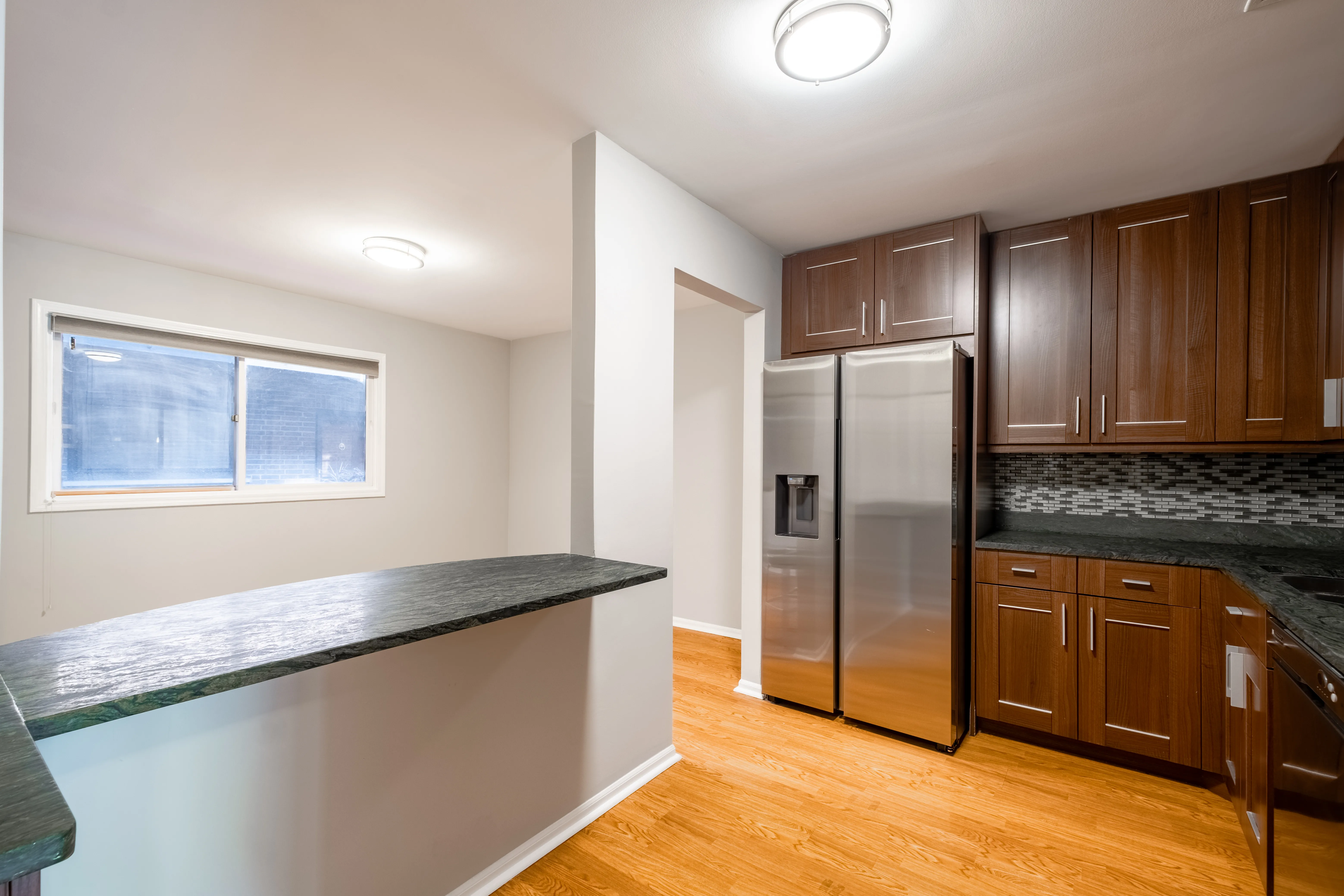 1330 N La Salle Dr 60610 60610-Chicago-IL