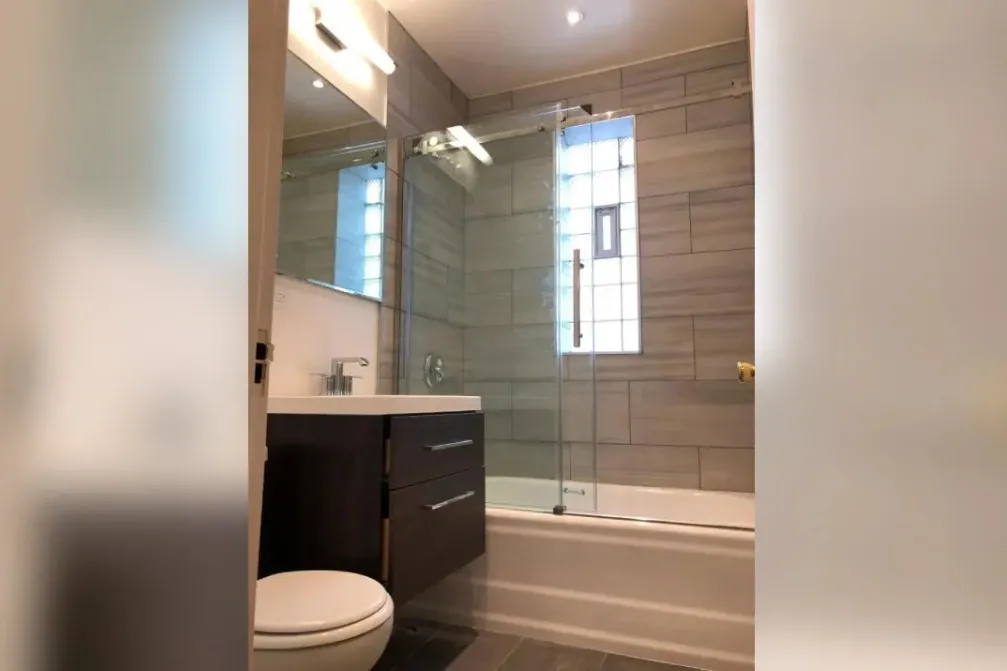 1642 W ESTES AVE 60626-unit#1-Chicago-IL