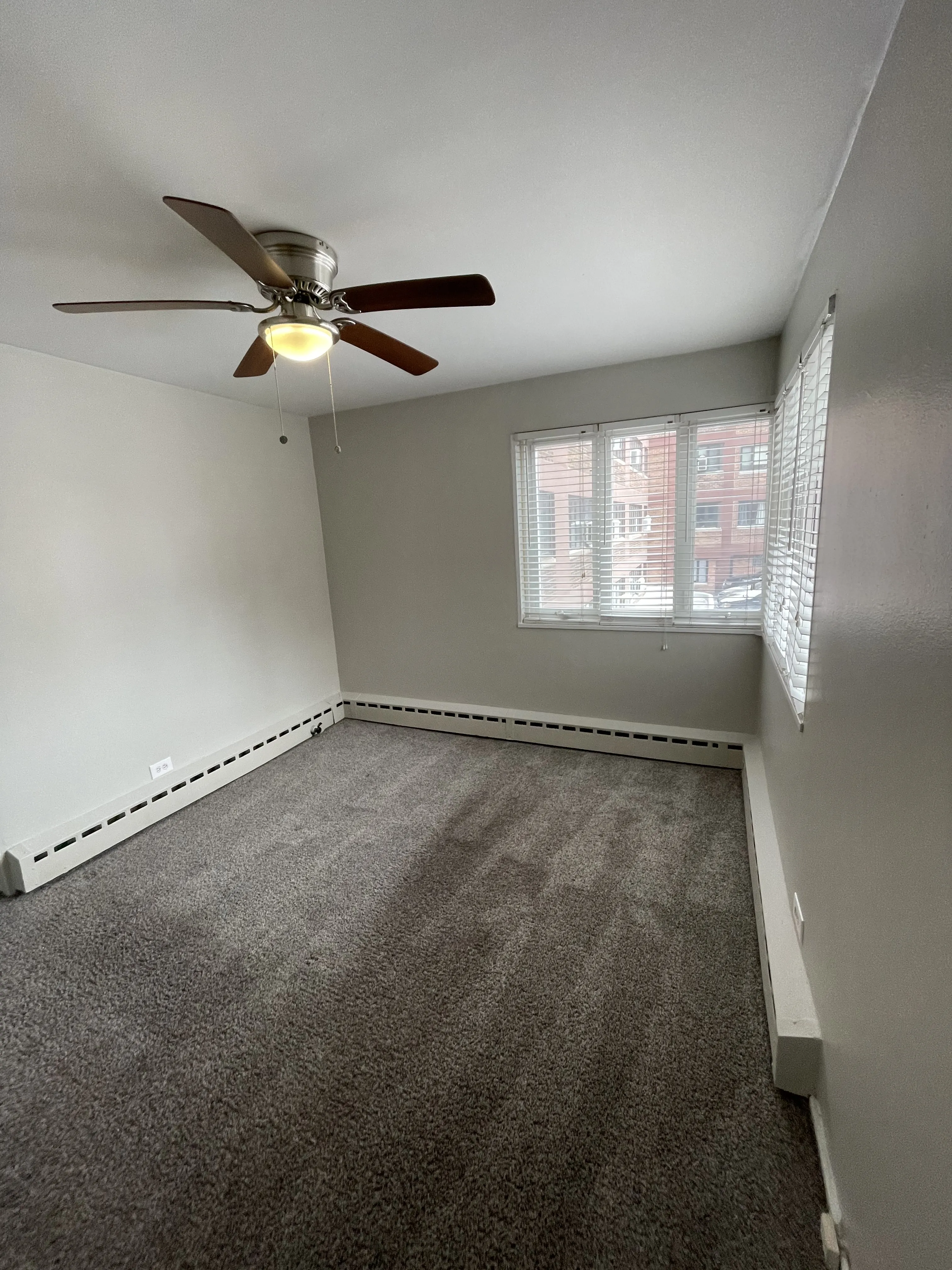 700 W Bittersweet Pl 60613 60613-unit#208-Chicago-IL