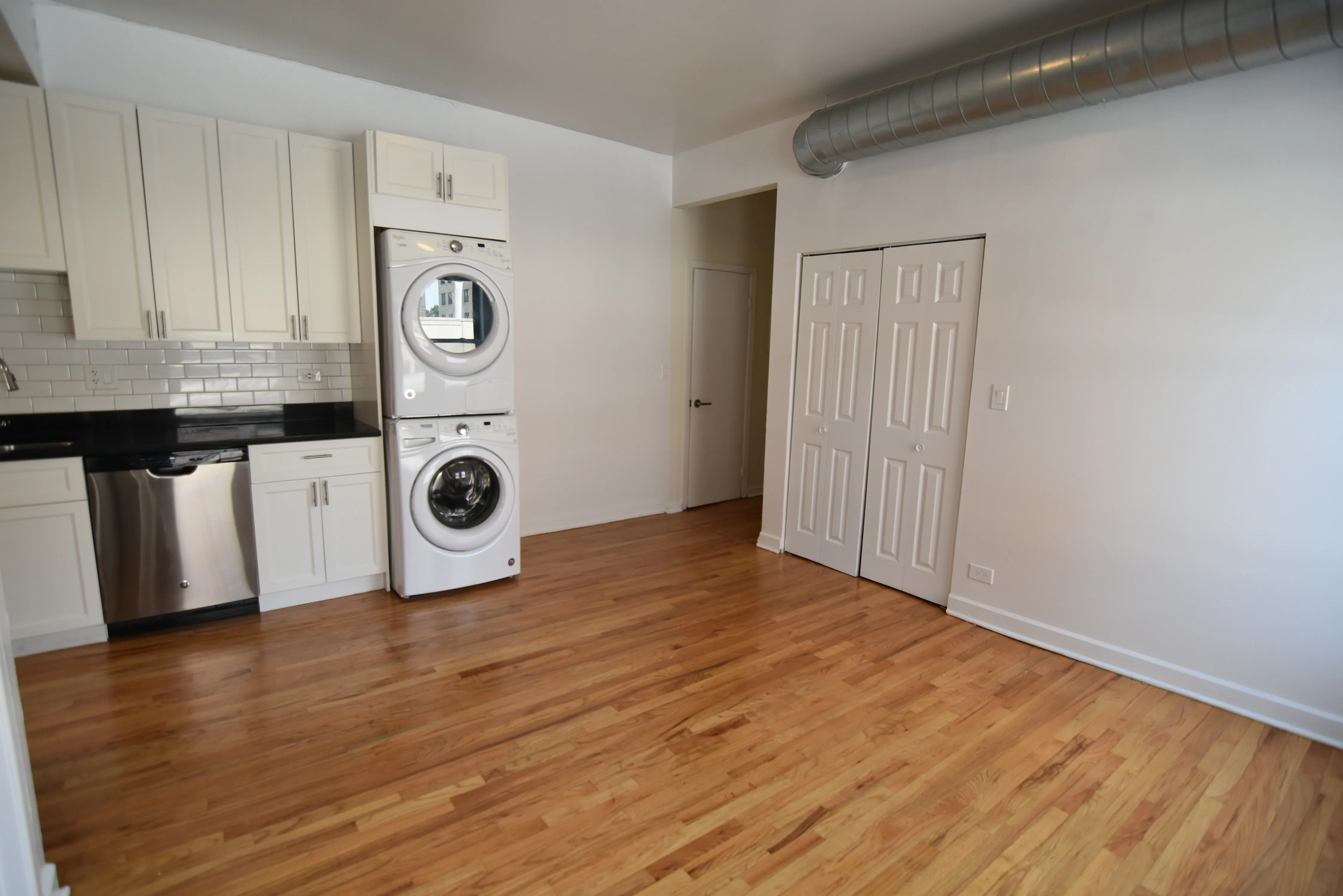 732 West Grace Apartments