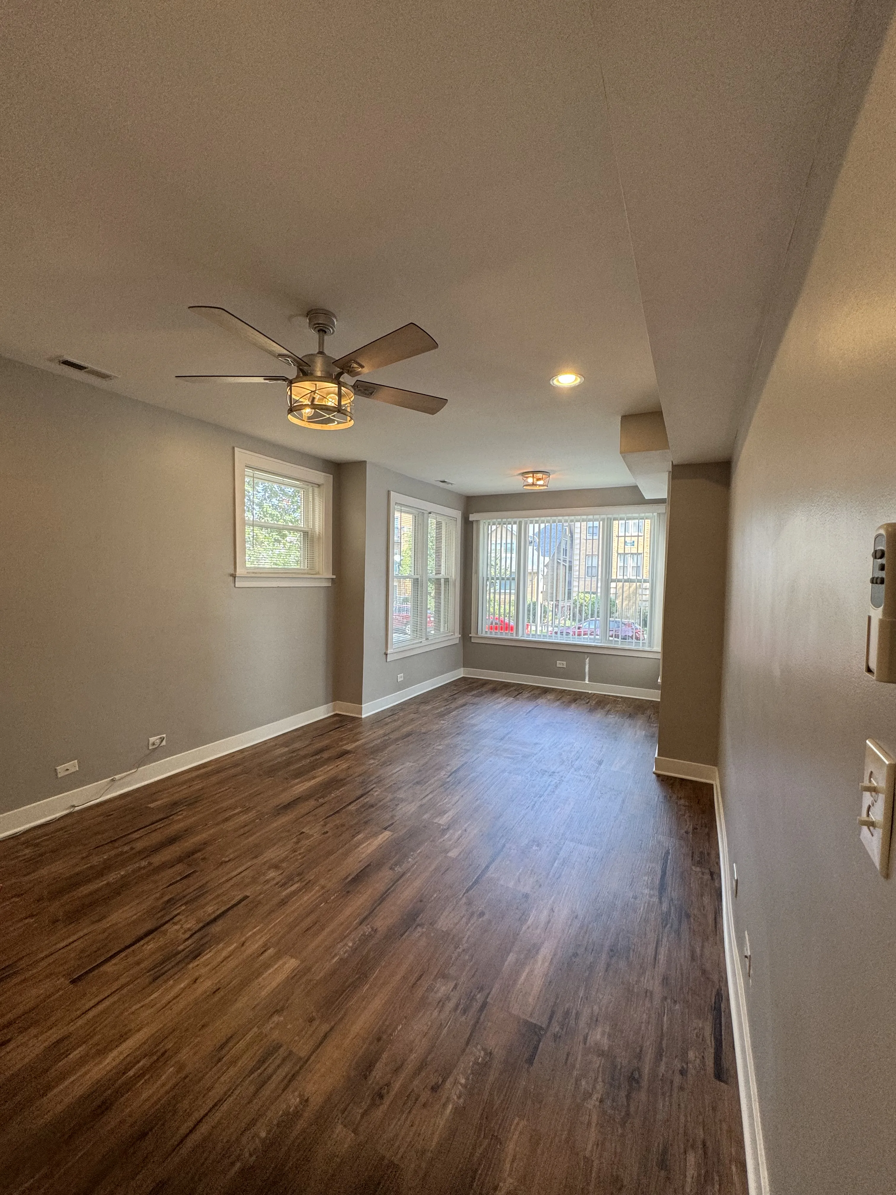 4826 N Springfield Ave 60625-unit#Unit 1-Chicago-IL