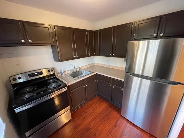 700 W Bittersweet Pl 60613 60613-unit#208-Chicago-IL