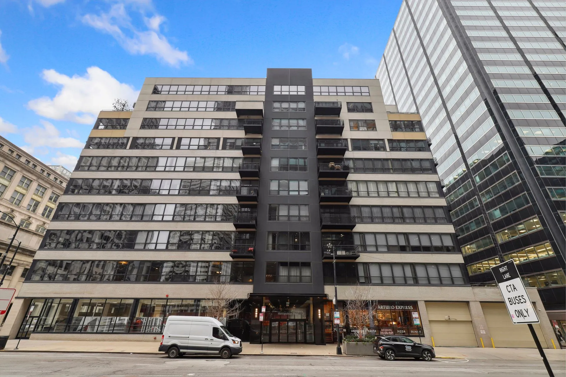 130 S Canal St 60606 60606-The Metropolitan Place -unit#705-Chicago-IL