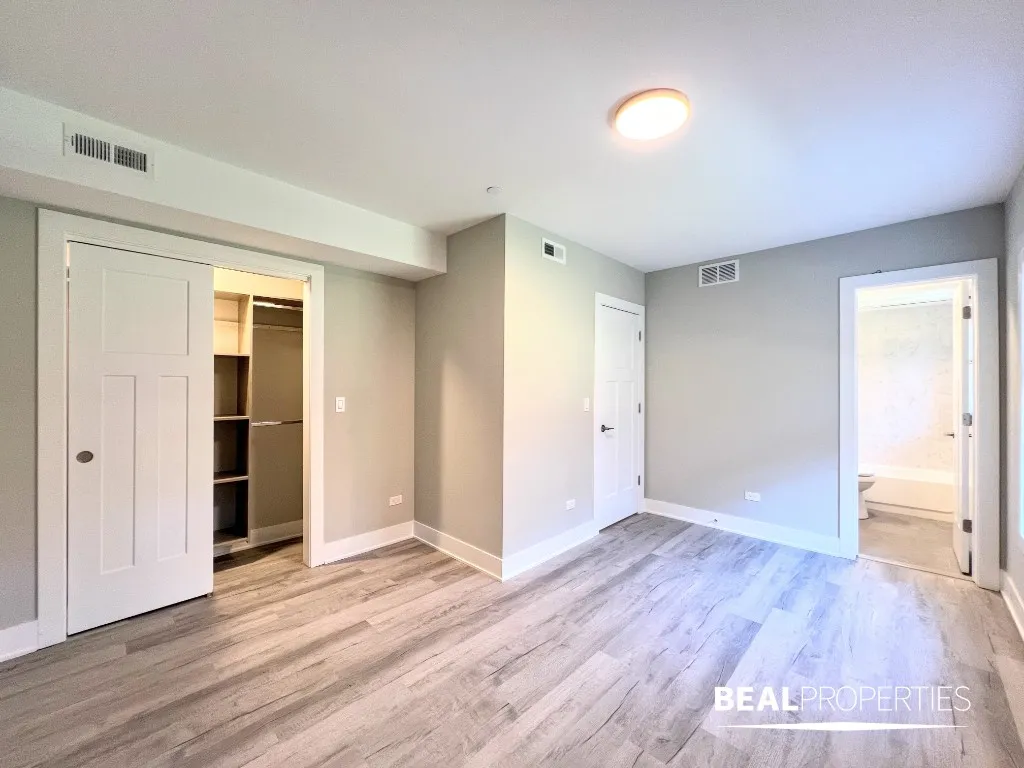 1139 Oak Ave   60202 60202-Evanston-IL