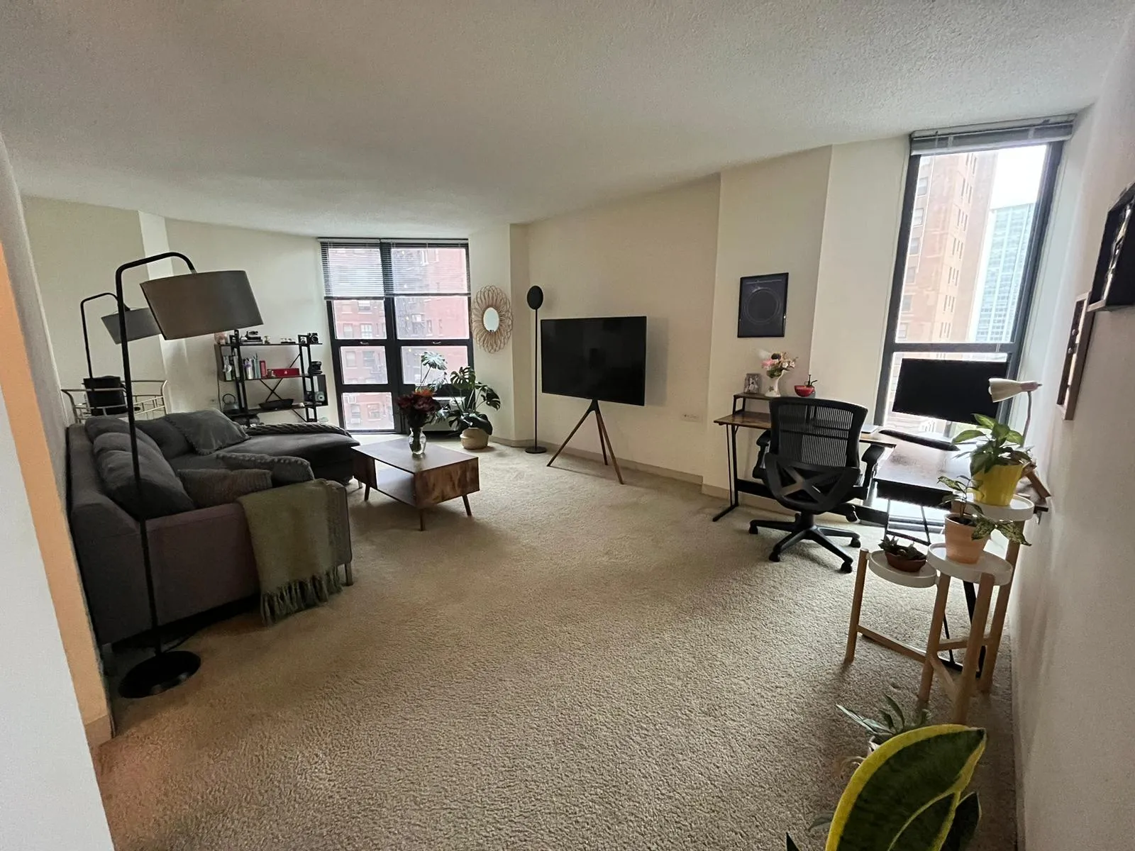 635 W Grace St 60613 60613-Grace Street Towers-unit#904-Chicago-IL